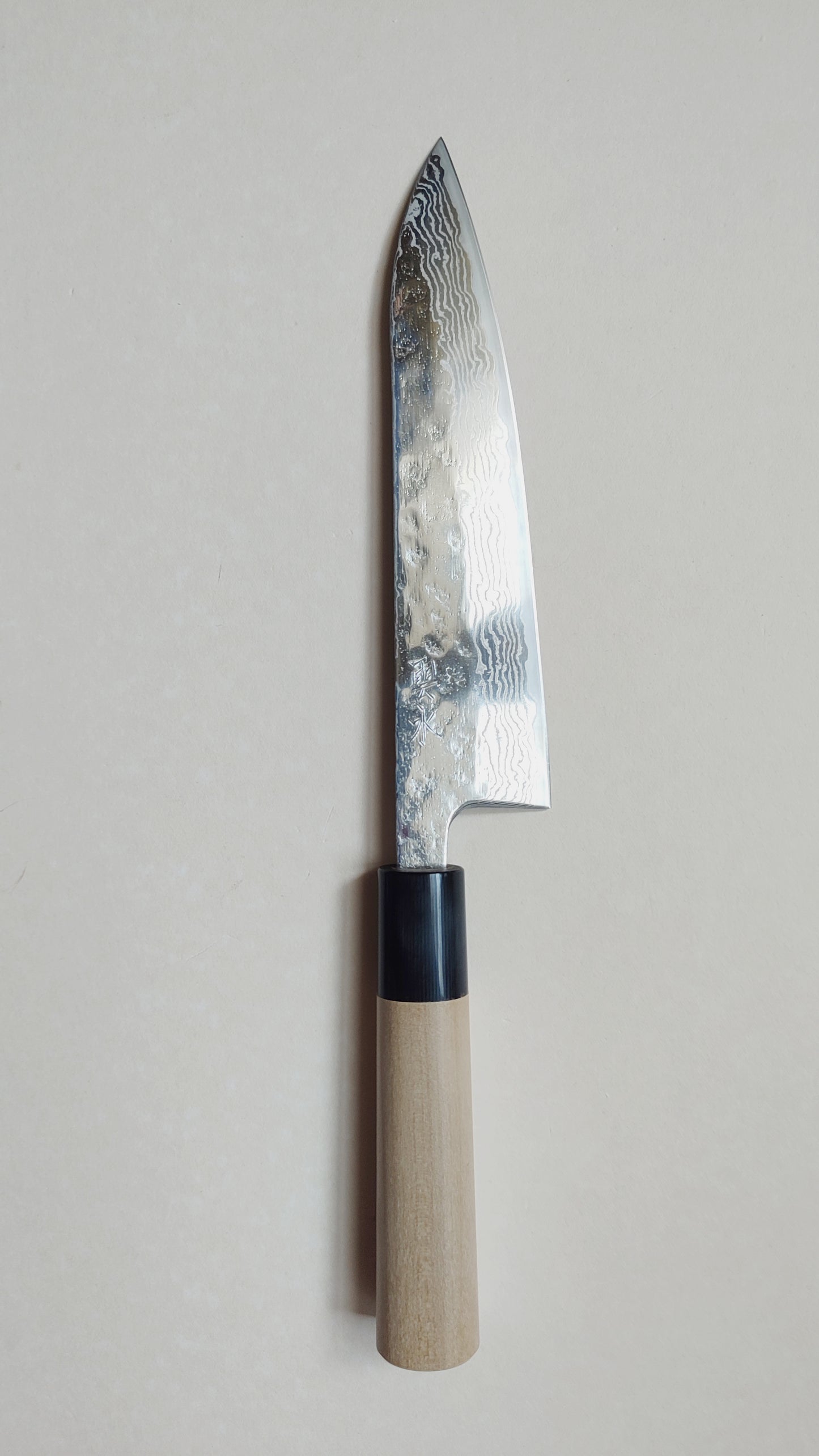 Magnifique couteau de cuisine japonais "Gyuto" 180mm 440C Steel