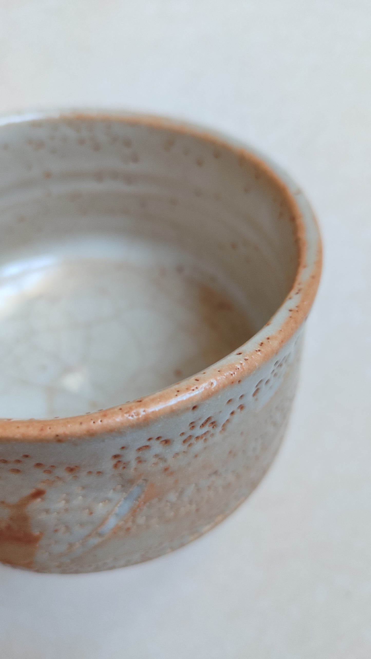 Bol à thé matcha de style "Shino" 115mm "Keizan"
