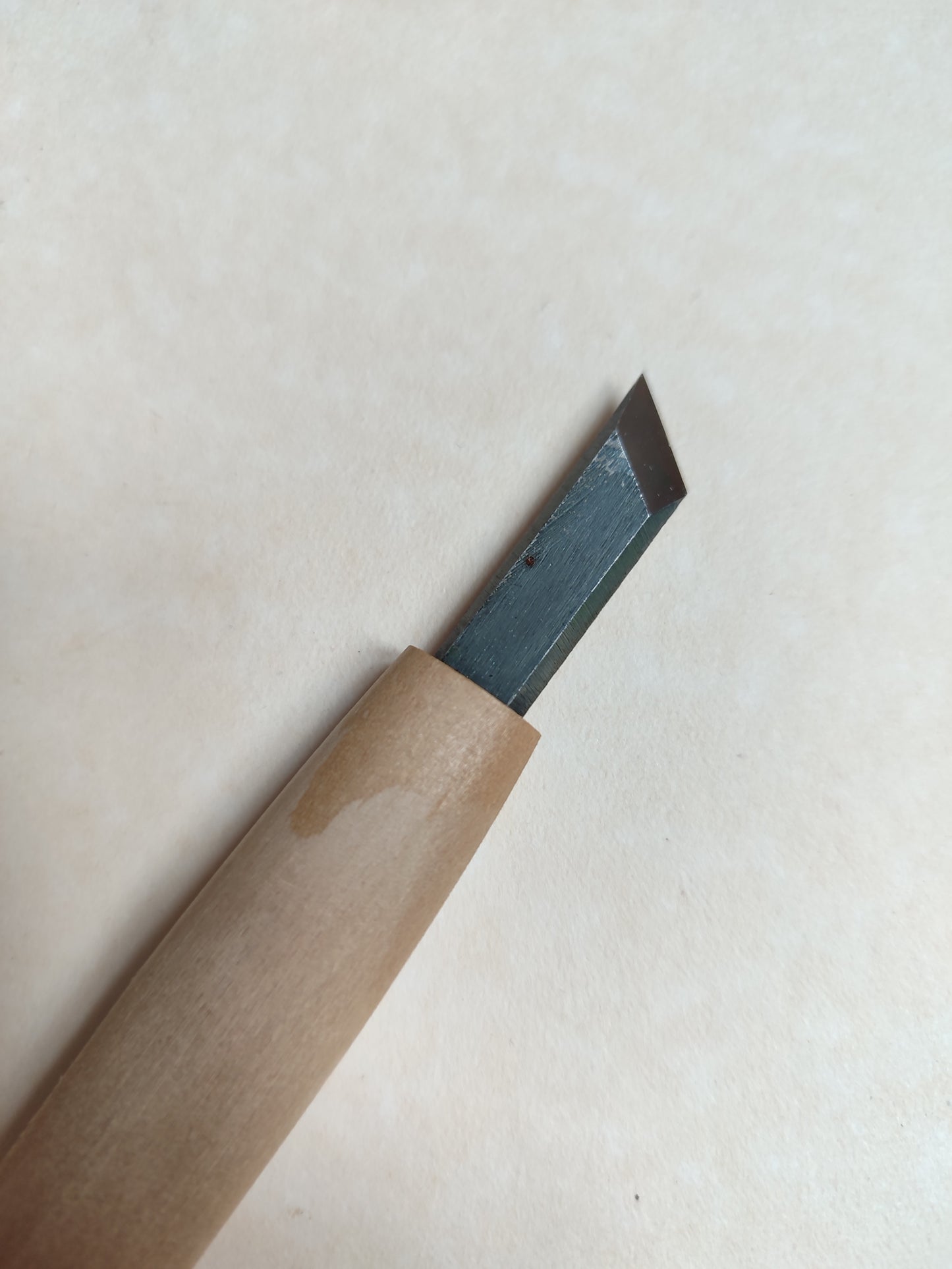 Ciseau japonais "Shirabiki" de gravure sur bois "Chokokuto" 9mm