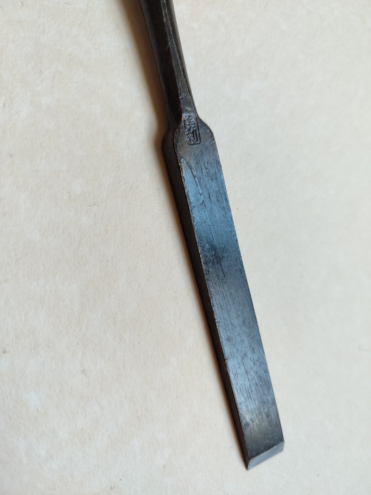 Ciseau japonais "Usu Nomi" 12mm "Kusuma"