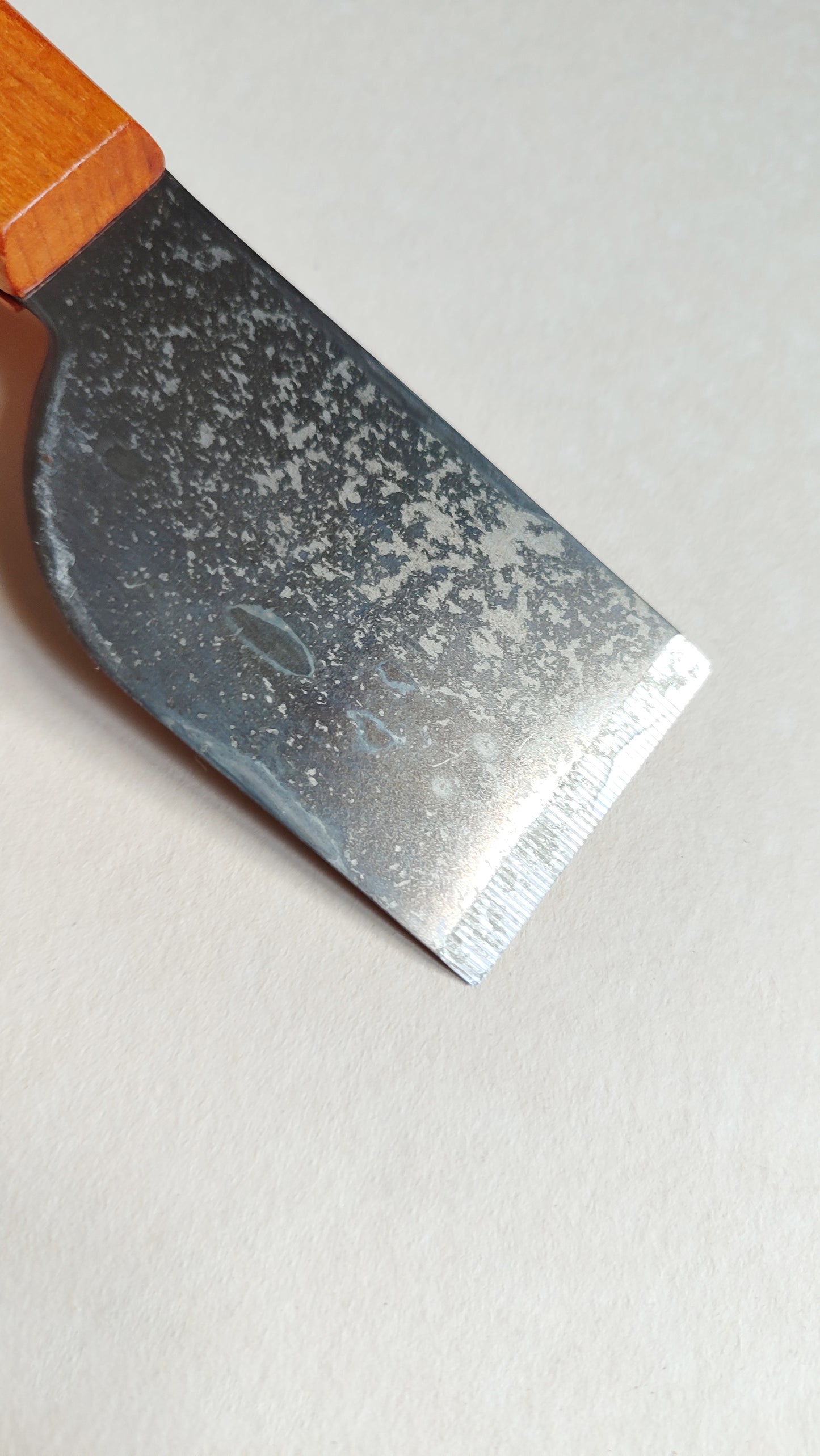 Couteau grattoir japonais droit pour le cuir 45mm Niigata