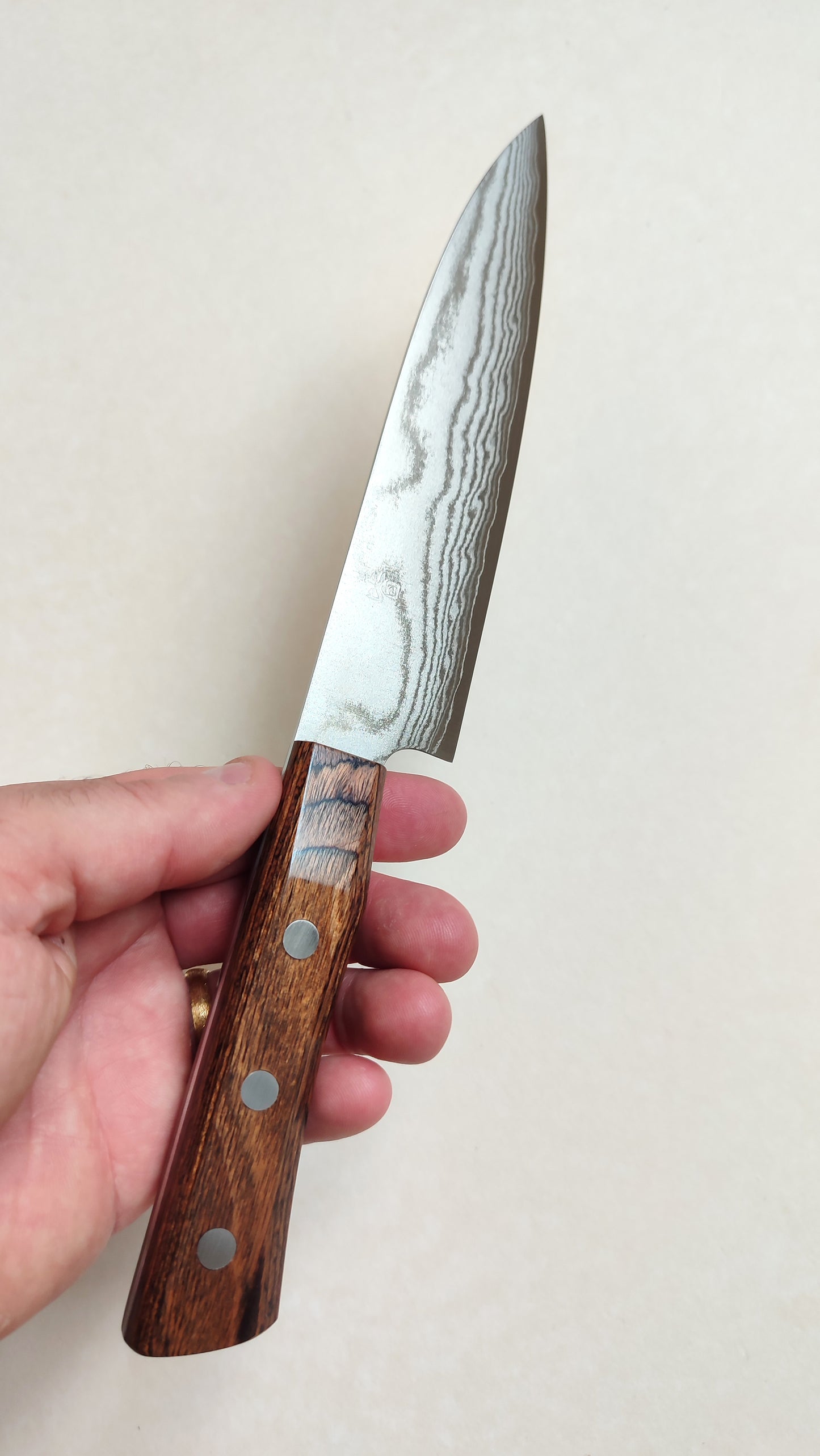 Magnifique couteau de cuisine japonais Petty 150mm VG10 "Shiro Kamo"