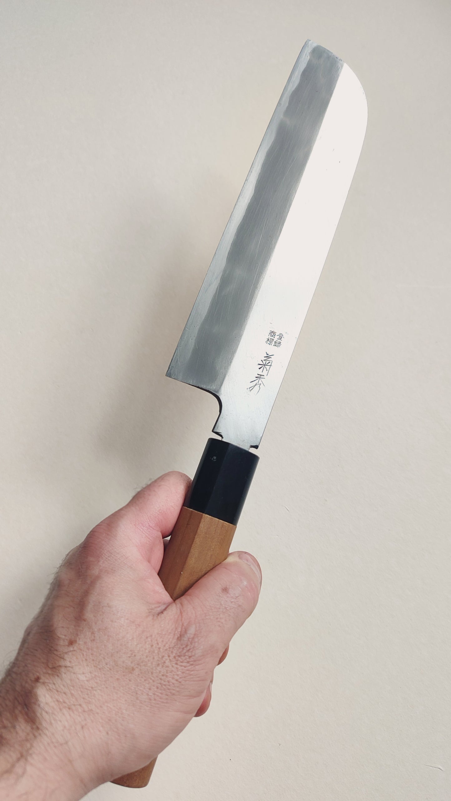 Joli couteau de cuisine japonais "Usuba" 195mm gaucher Kikuhide
