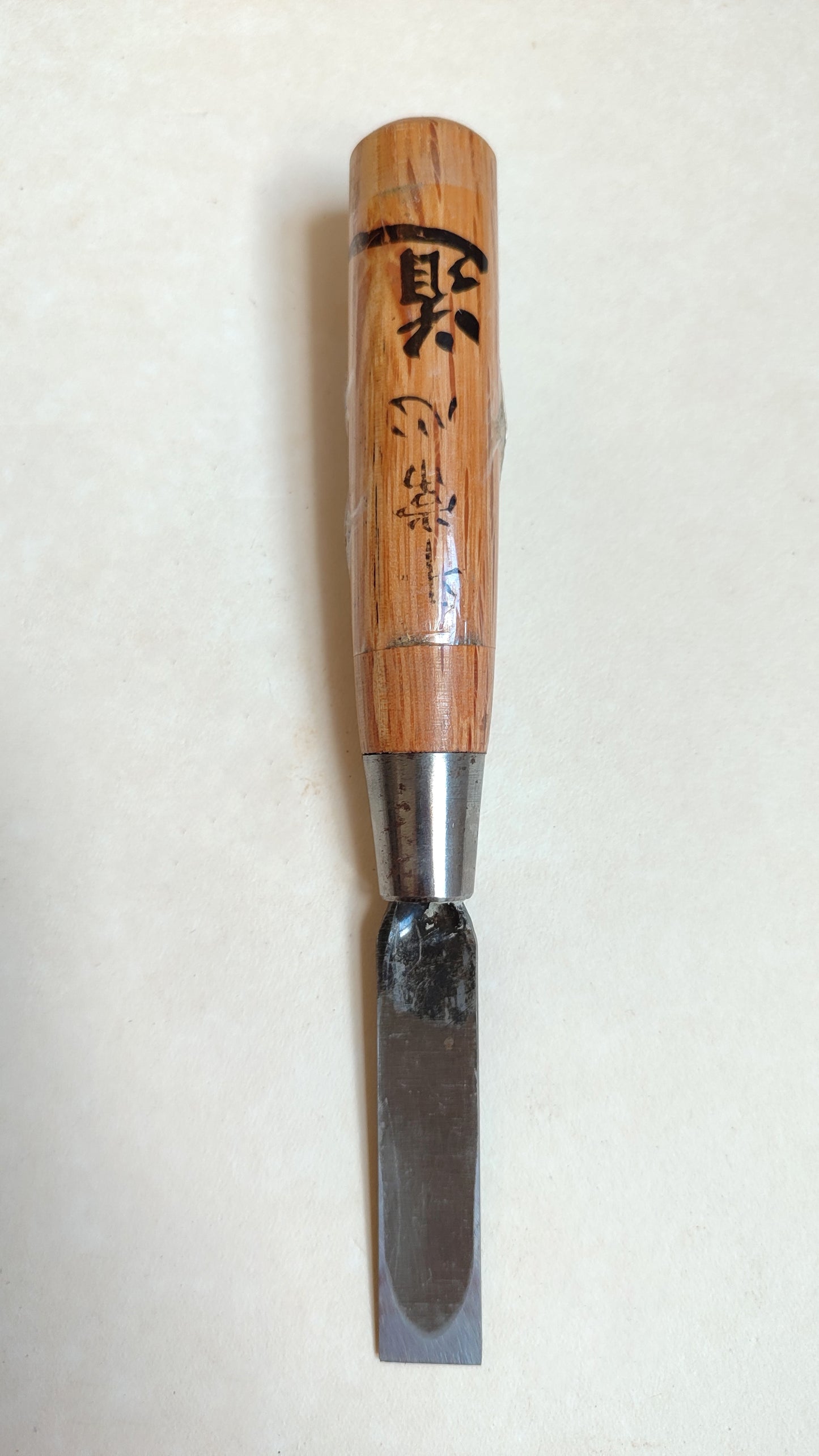 Couteau japonais droit pour le cuir 15mm
