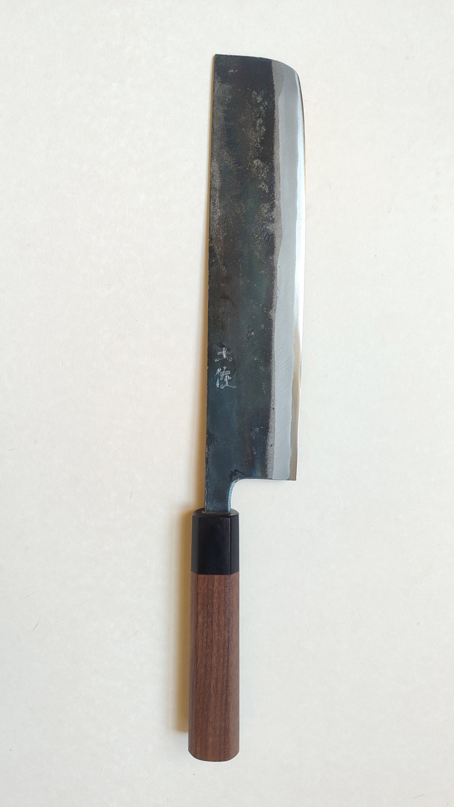 Long couteau de cuisine japonais "Nakiri" 240mm White Steel "Kurouchi"