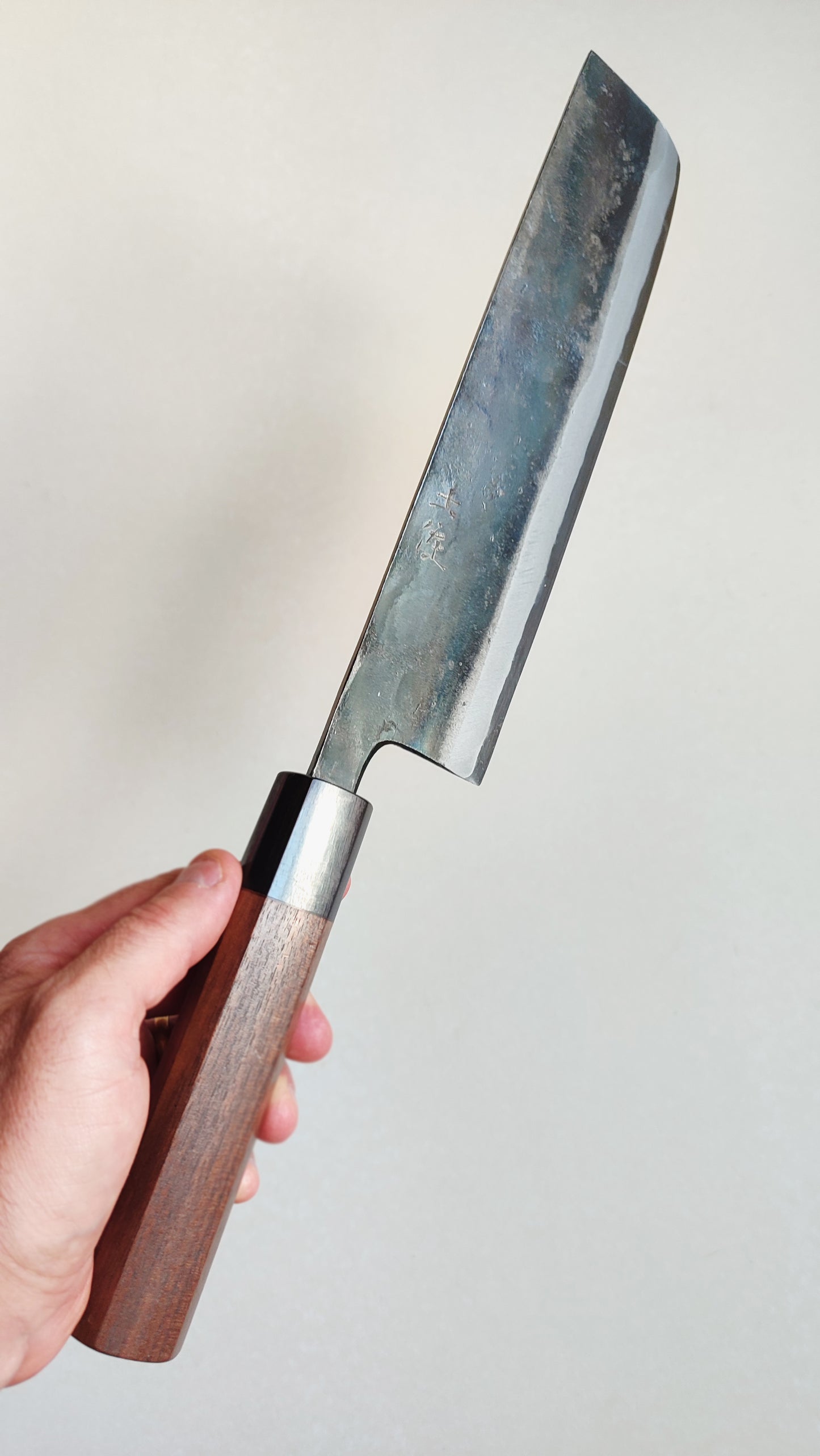 Long couteau de cuisine japonais "Nakiri" 240mm White Steel "Kurouchi"