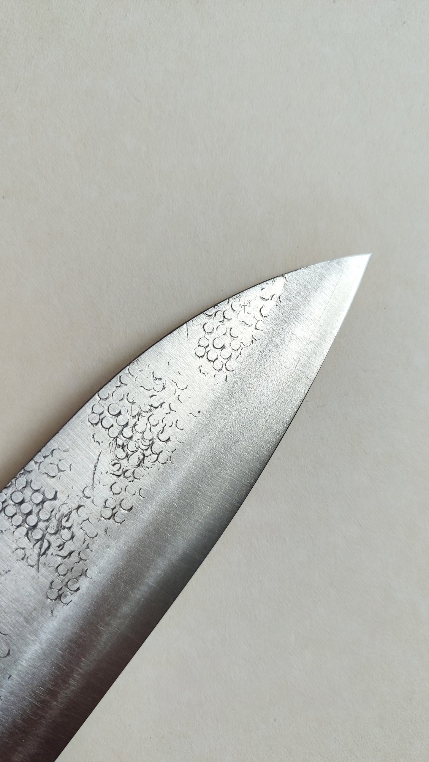 Magnifique couteau de cuisine japonais "Santoku" 165mm acier Ginsanl "Okeya"