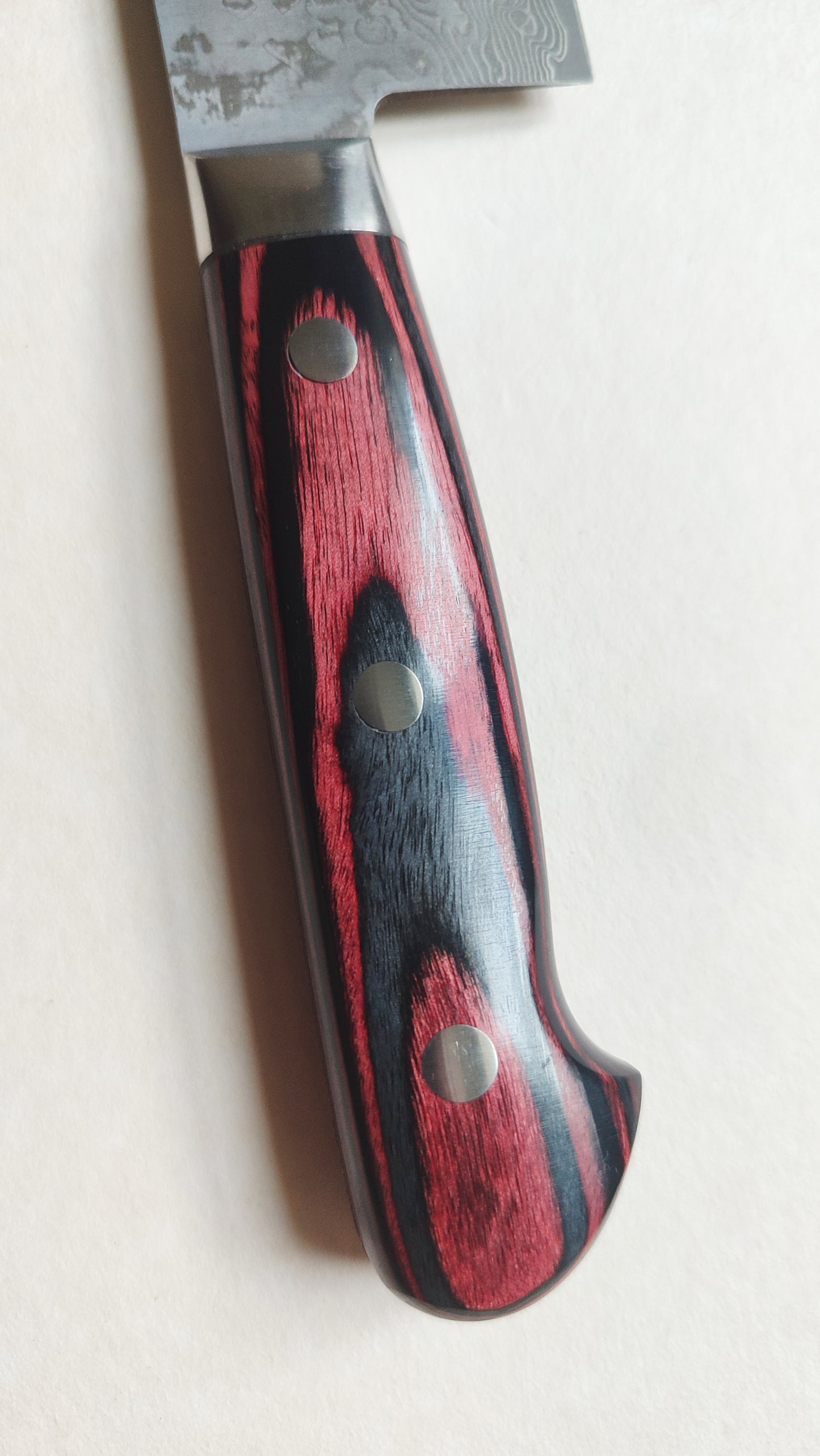 Magnifique couteau de cuisine japonais "Santoku" 180mm Damas "Kintaro"