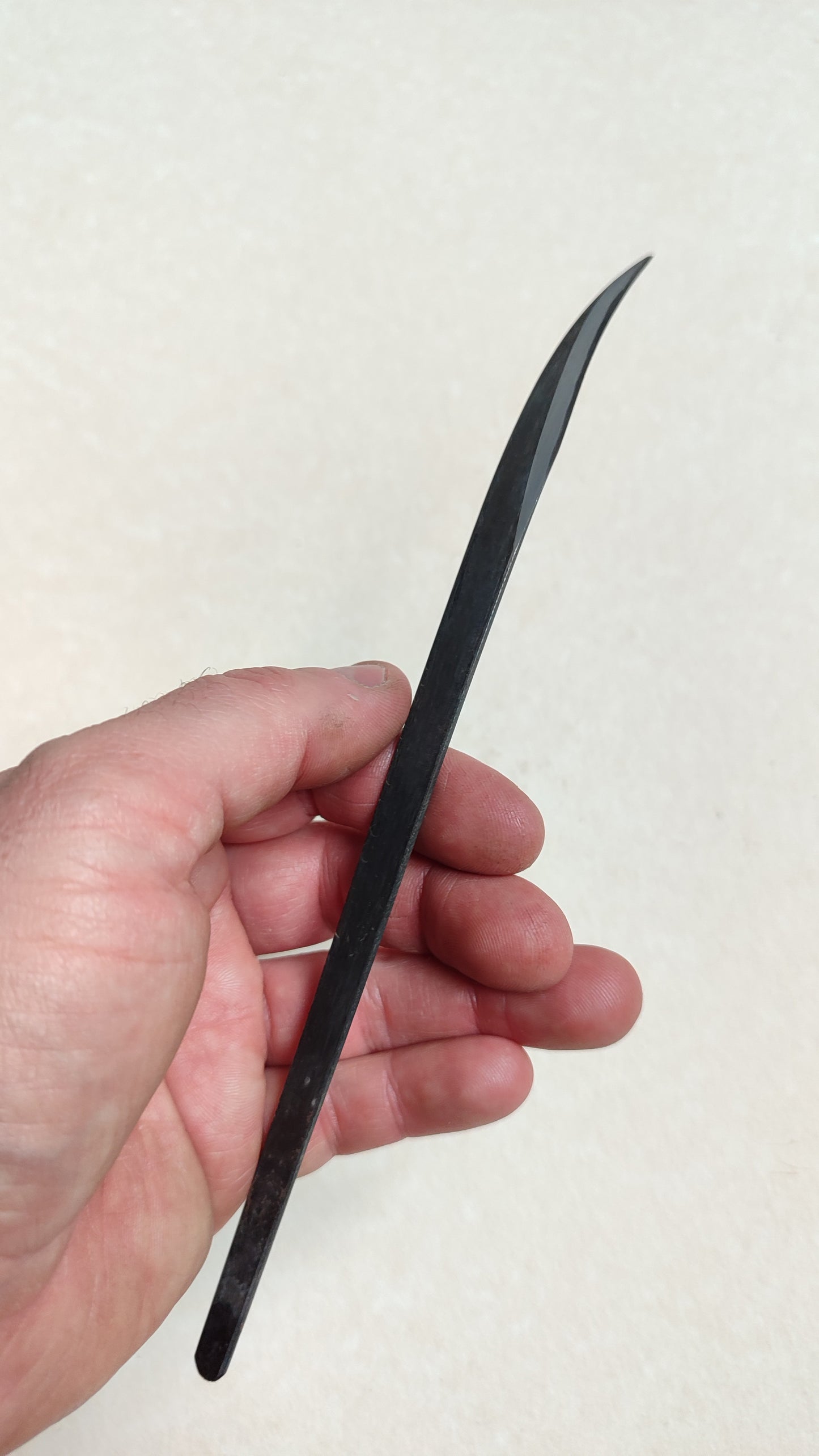Fin couteau courbe de sculpteur japonais "Namazori Kogatana" 9,5mm droitier