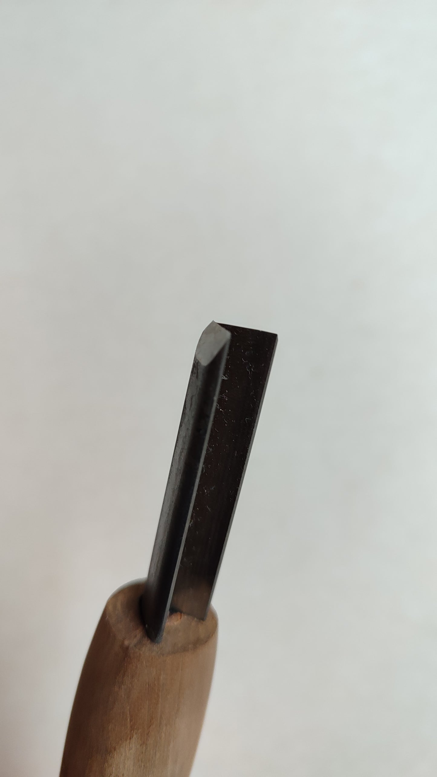 Gouge japonaise en V de gravure sur bois "Chokokuto" 9mm