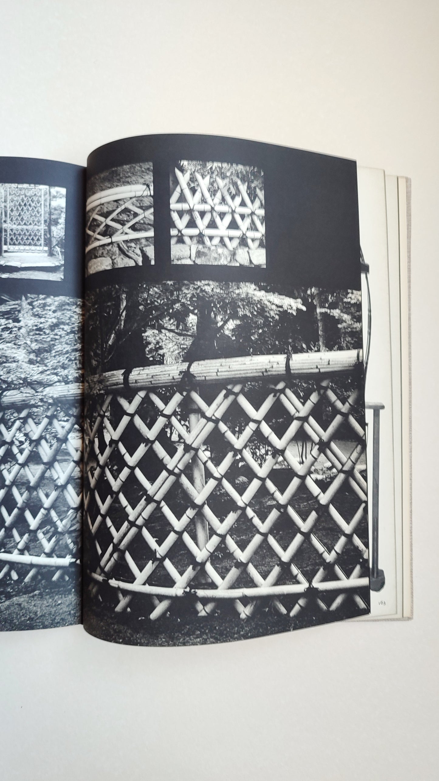 Livre "Japon beauté des formes" (Pierre - Métal - Fibres - Bambou) par Donald Richie