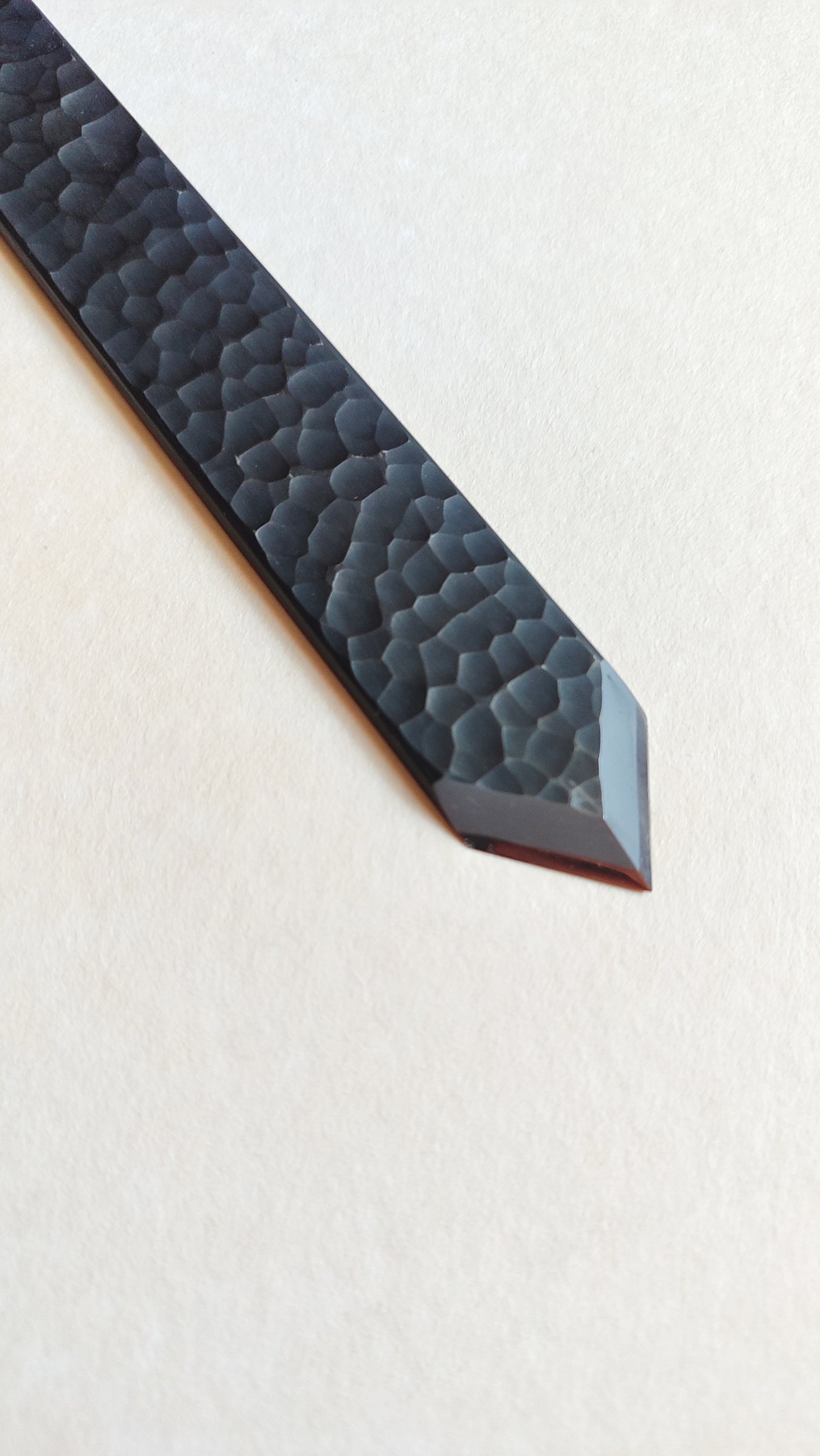 Couteau à tracer japonais "Kensaki" forgé par Yoshihide Sakamitsu 24mm "Tsuchime"