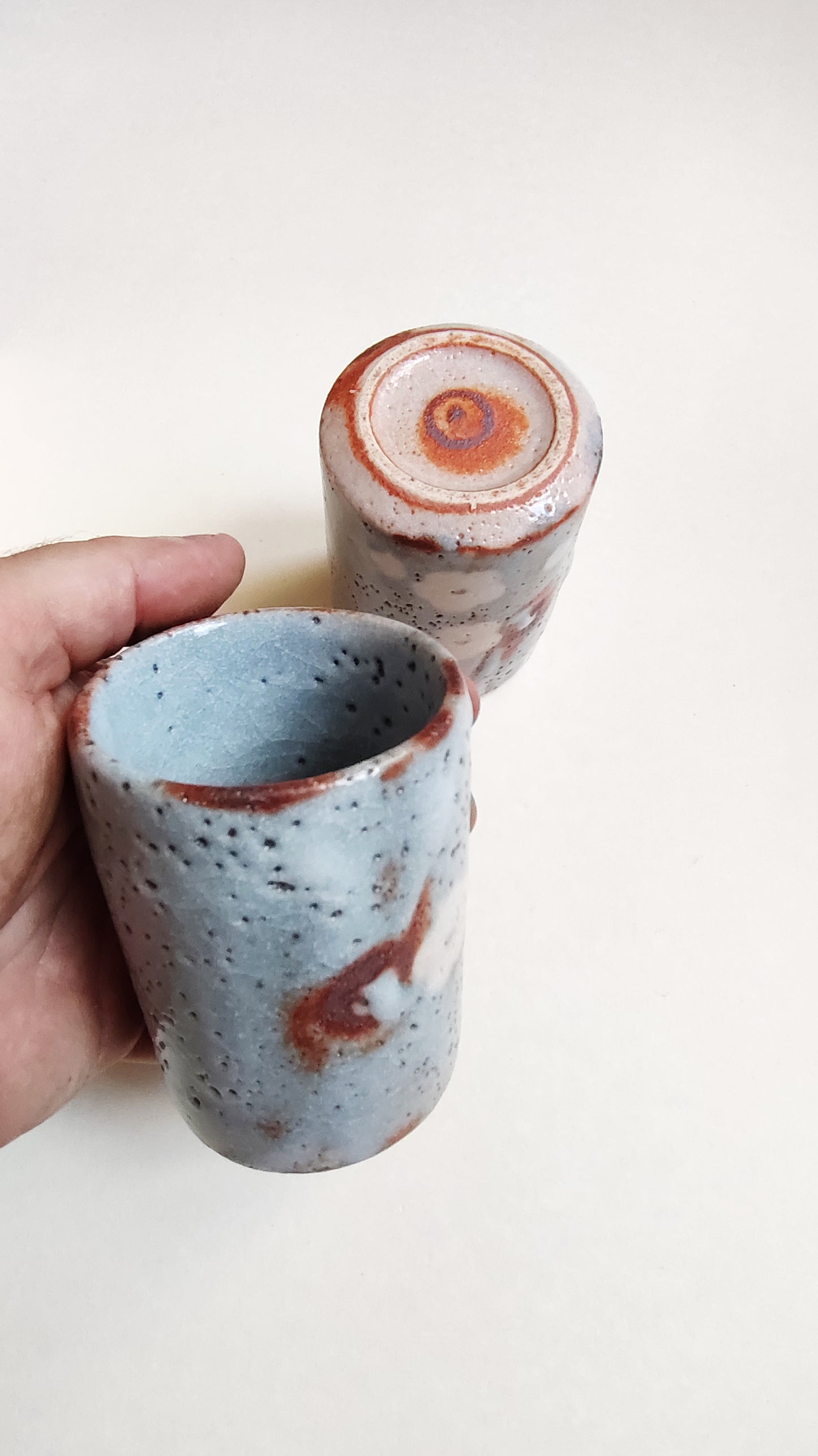 Paire de tasses à thé de style "Shino" 98mm du célèbre "Hidetako Ando"