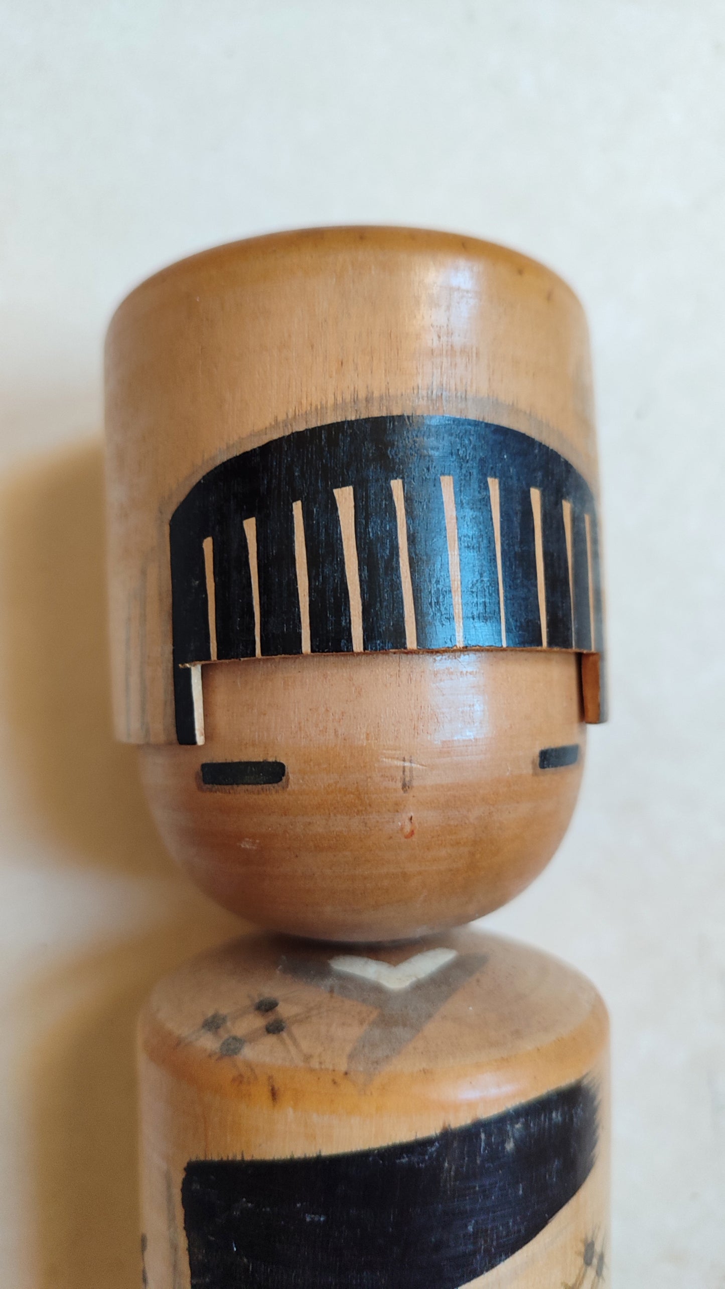 Poupée japonaise en bois "Kokechi" 155mm
