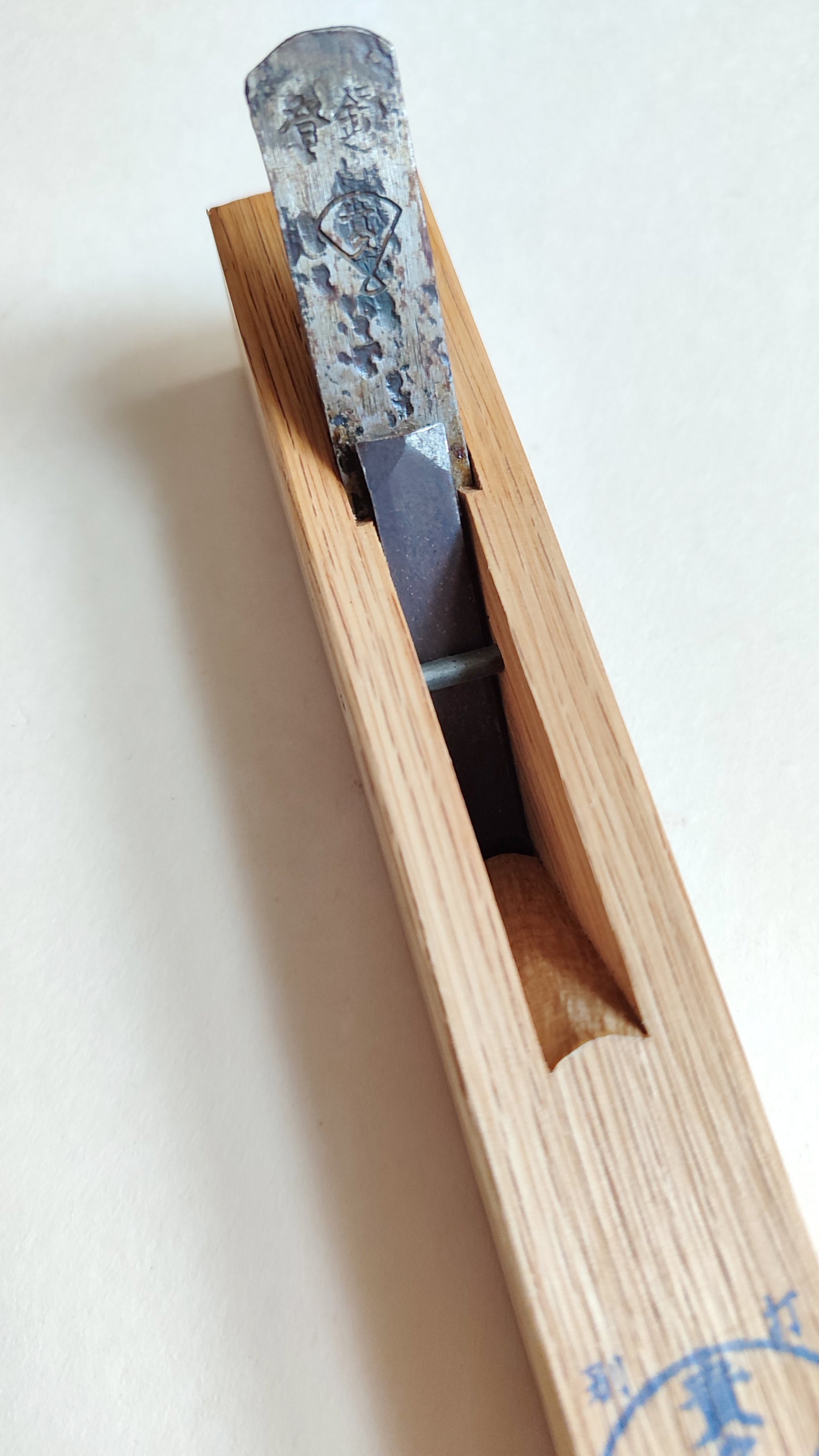 Rabot de forme japonais "Uchimaru Kanna" 12mm Takahisa