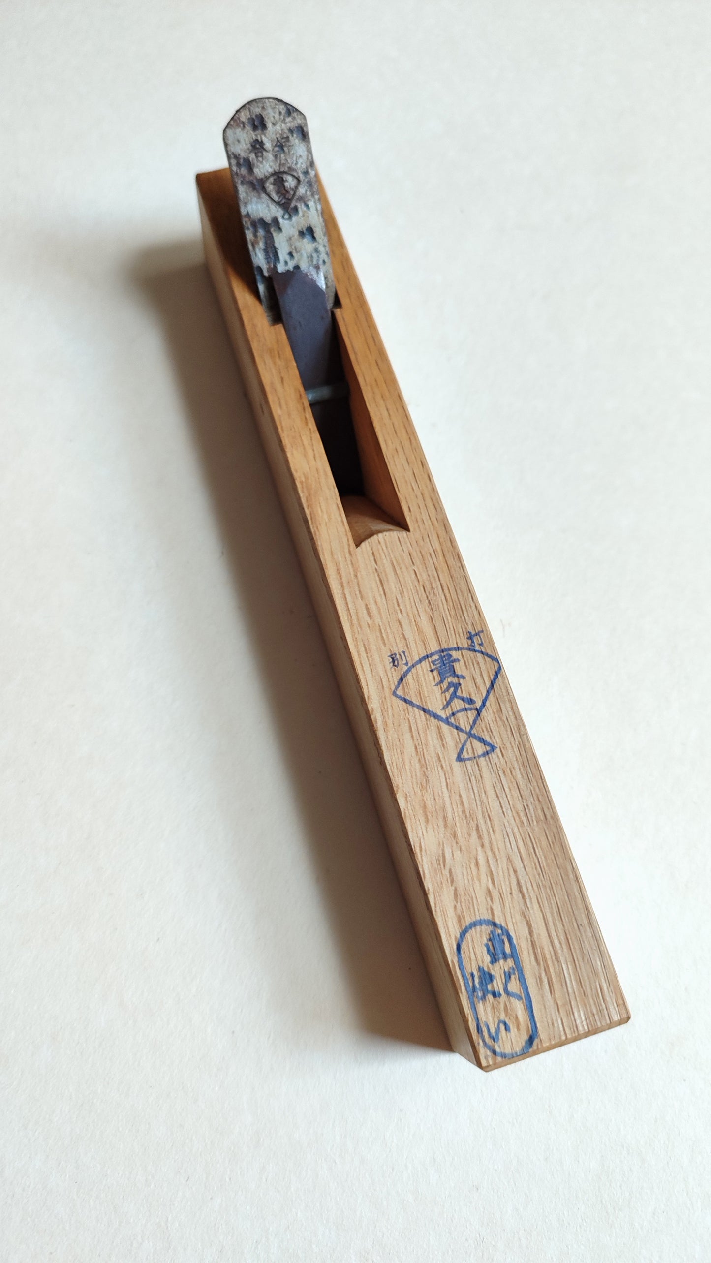 Rabot de forme japonais "Uchimaru Kanna" 15mm Takahisa