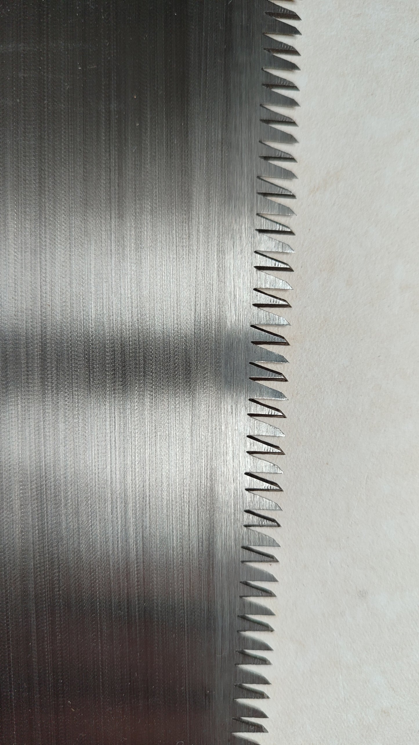 Scie japonaise forgée "Anahiki Nokogiri" 340mm "Yasuo Kaekura"