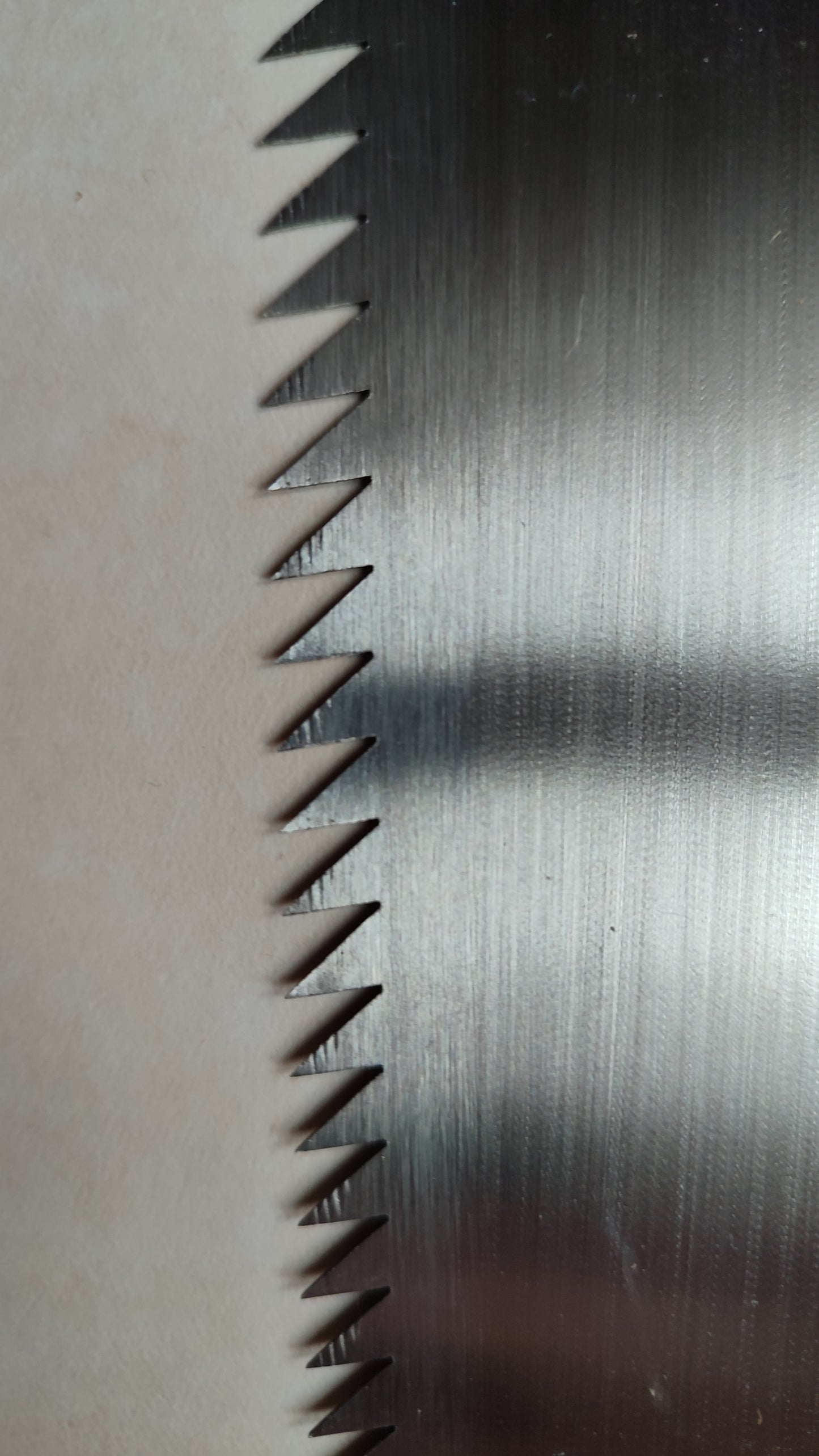 Scie japonaise forgée "Anahiki Nokogiri" 340mm "Yasuo Kaekura"