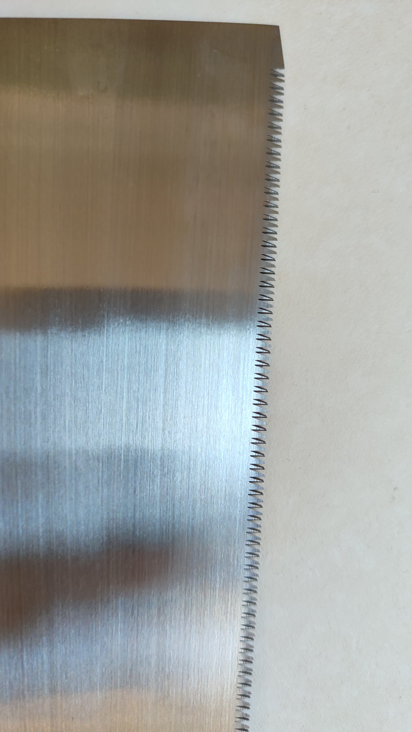 Sierra japonesa "Kataba" 210mm "Hishika" para maderas duras