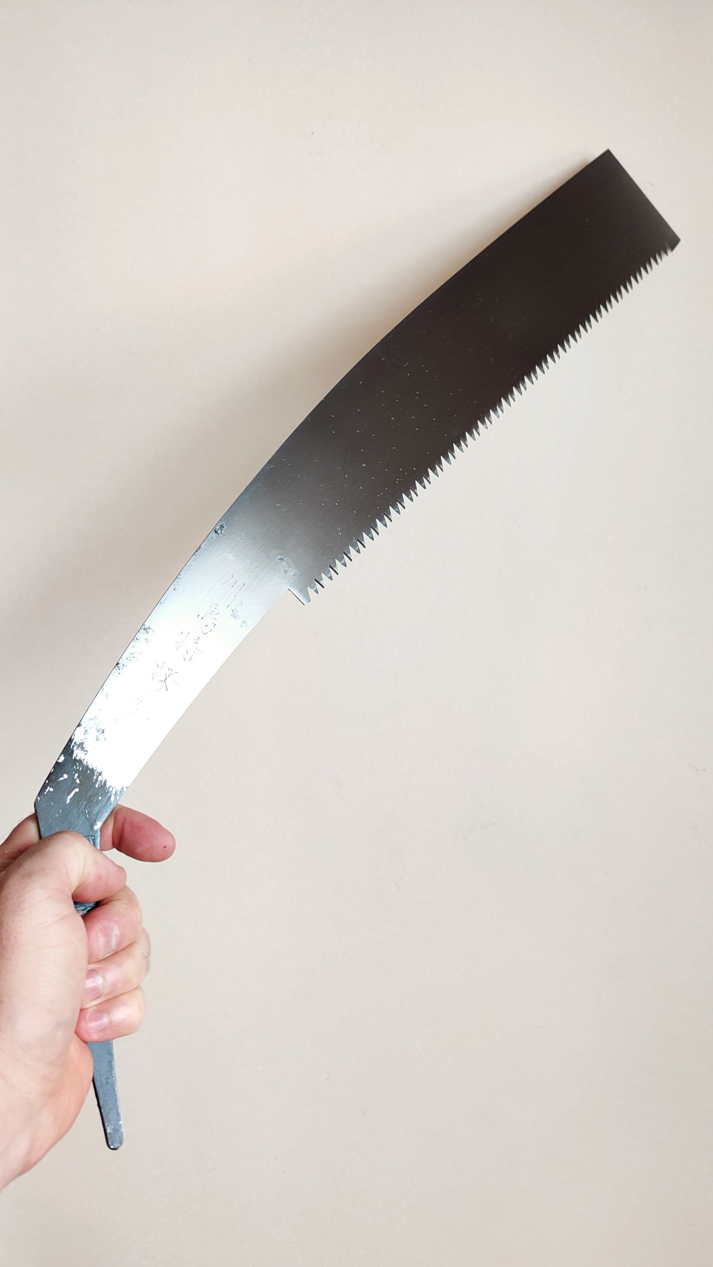 Grande scie japonaise forgée "Temagori-nokogiri" 420mm
