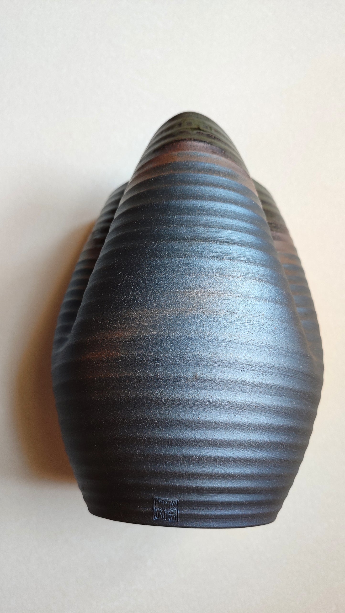 Rare vase japonais fabriqué par "Hatayama" dans la ville d'Echizen 245mm