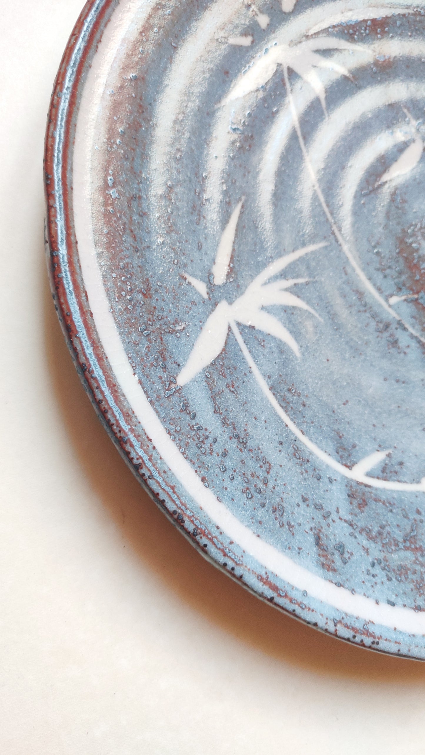 Grande assiette de style "Shino" 305mm