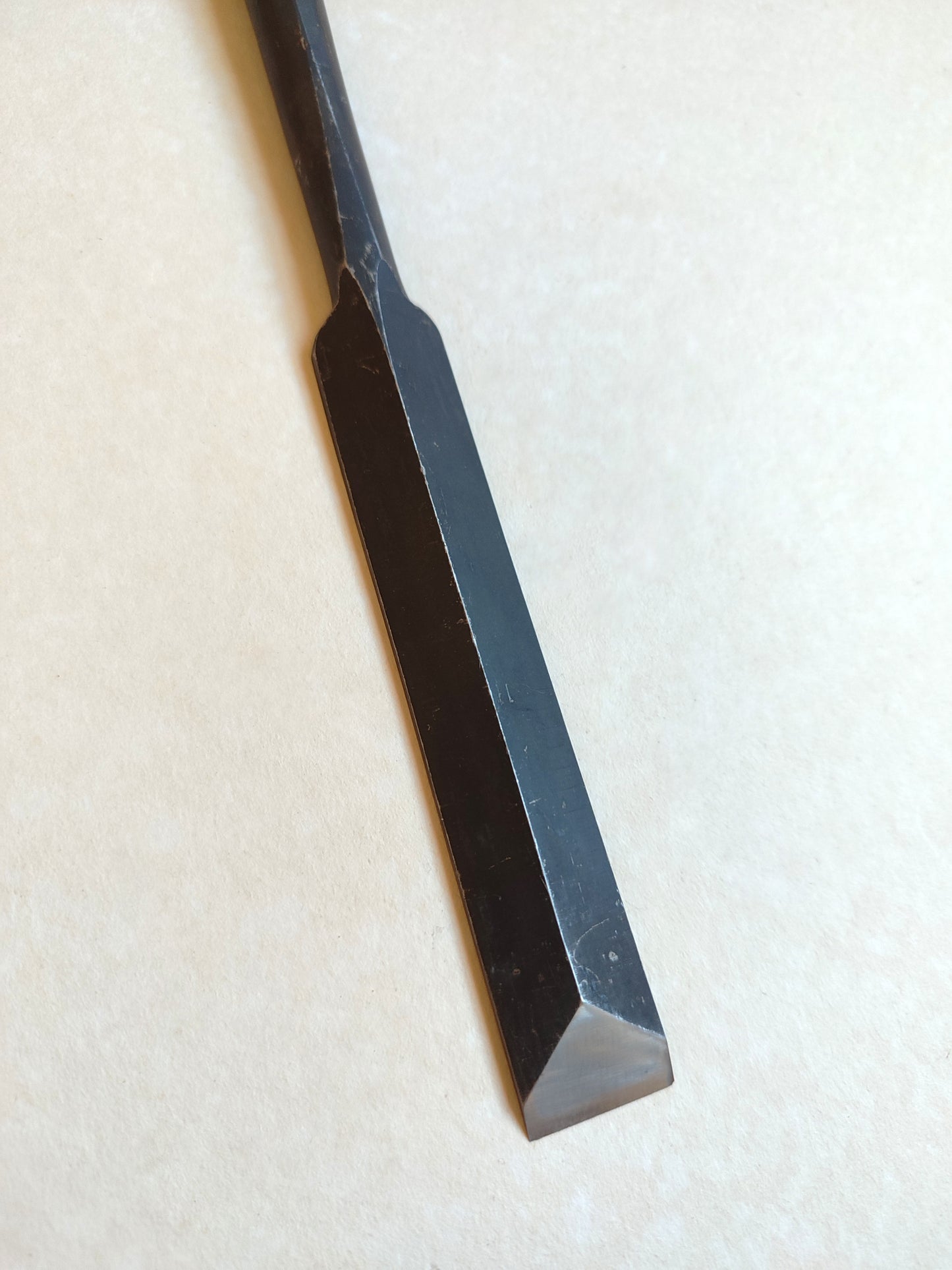 Ciseau japonais extra long "Anaya shinogi nomi" 24mm