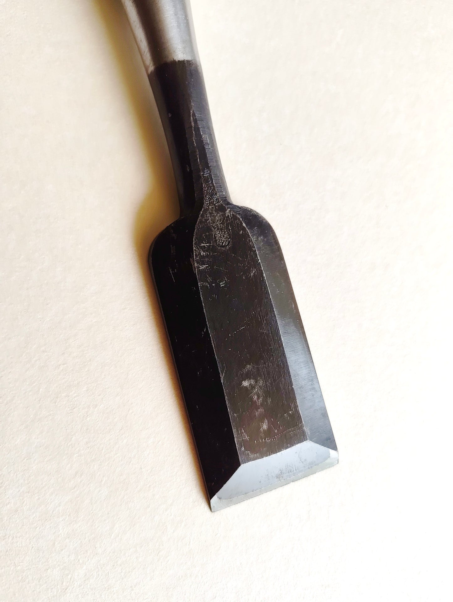 Ciseau japonais "Chu Tataki Nomi" 36mm