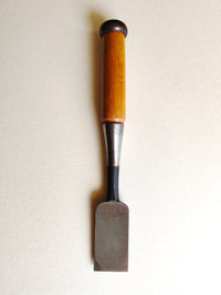 Ciseau japonais "Chu Tataki Nomi" 36mm
