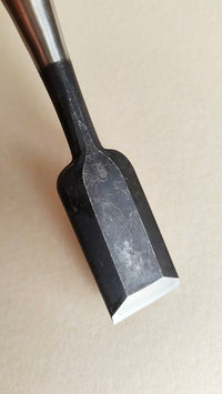 Ciseau japonais "Chu Tataki Nomi" 36mm