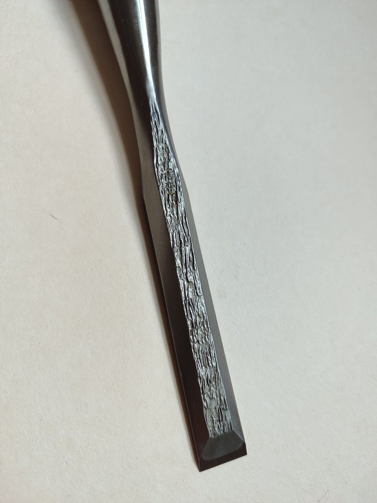 Ciseau japonais "Damekiri Nomi" 15mm mokume