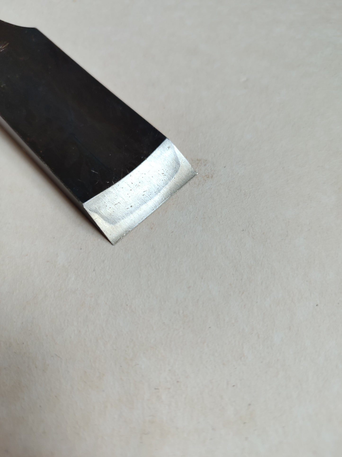 Ciseau japonais "Damekiri Nomi" 30mm "Ryuo Sanjo"