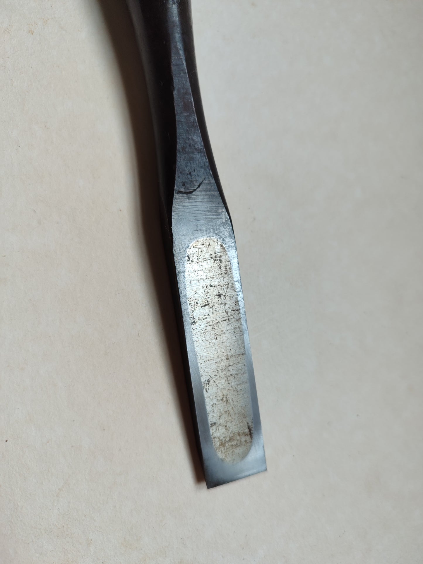 Ciseau japonais "Damekiri Nomi" 18mm "Toshinobu"