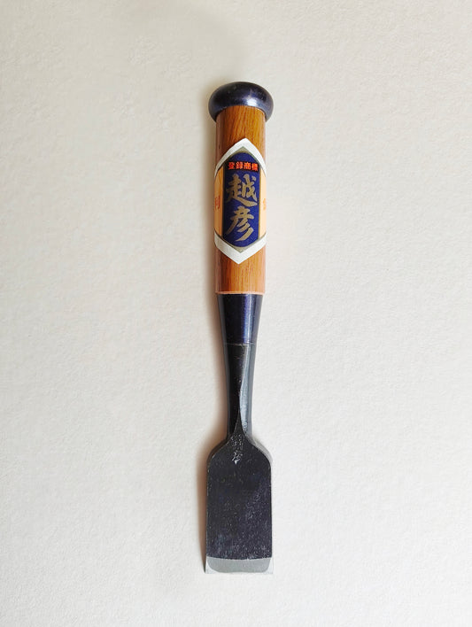 Ciseau japonais premium "Oire Nomi" 30mm "Koshihiko"