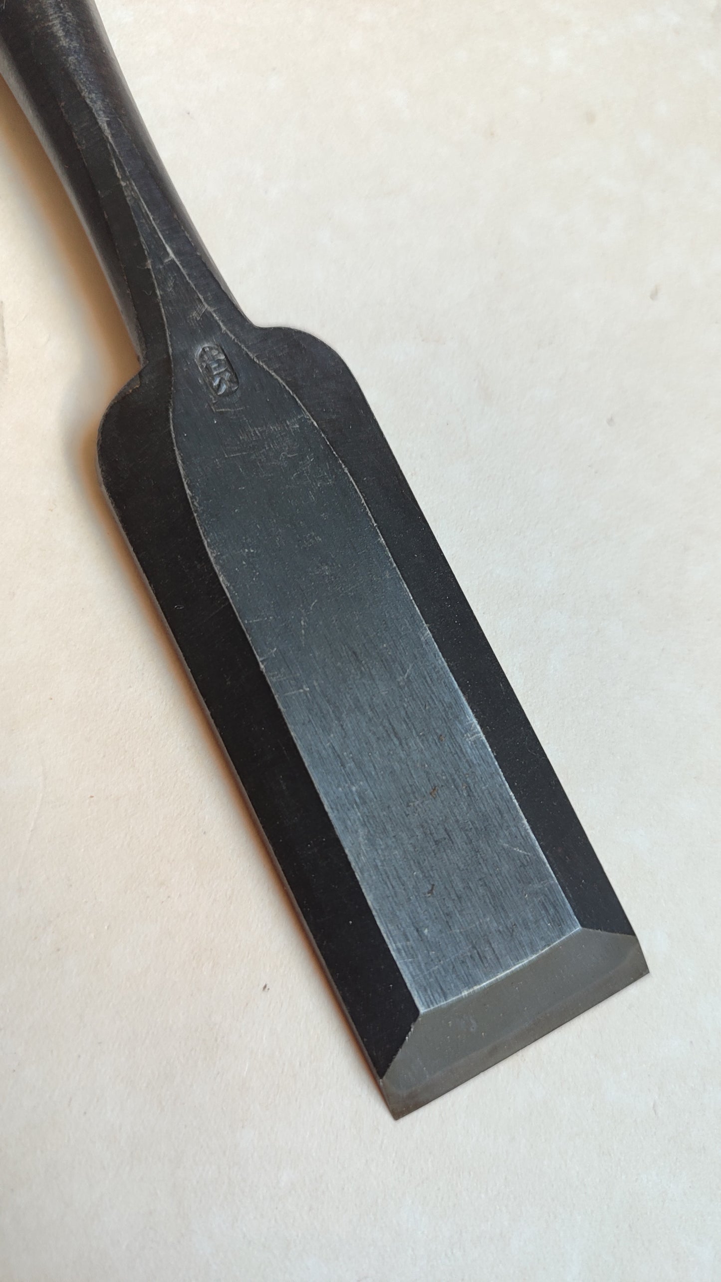 Cincel Japonés Grande "Tataki Nomi" 30mm "Oyama"