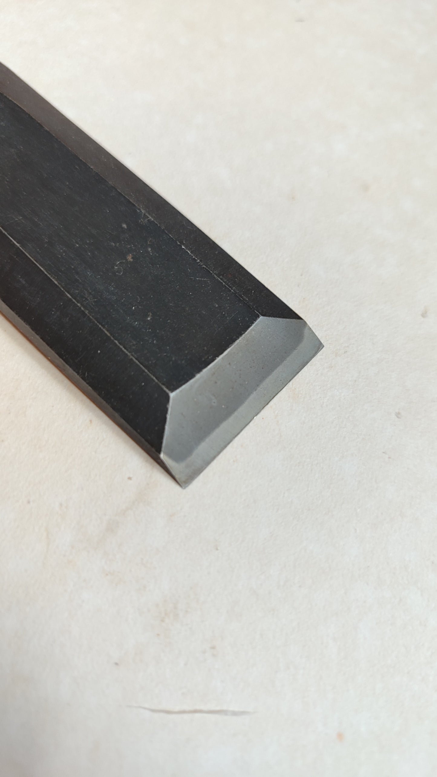 Cincel Japonés Grande "Tataki Nomi" 30mm "Oyama"