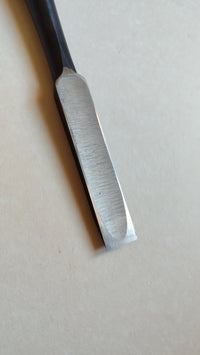 Ciseau japonais "Tataki Nomi" 18mm "Nagaoke"