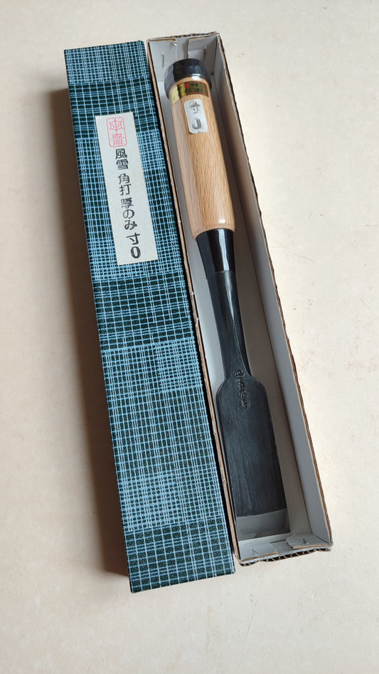 Magnifique ciseau japonais "Tataki Nomi" 30mm "Tasaï"