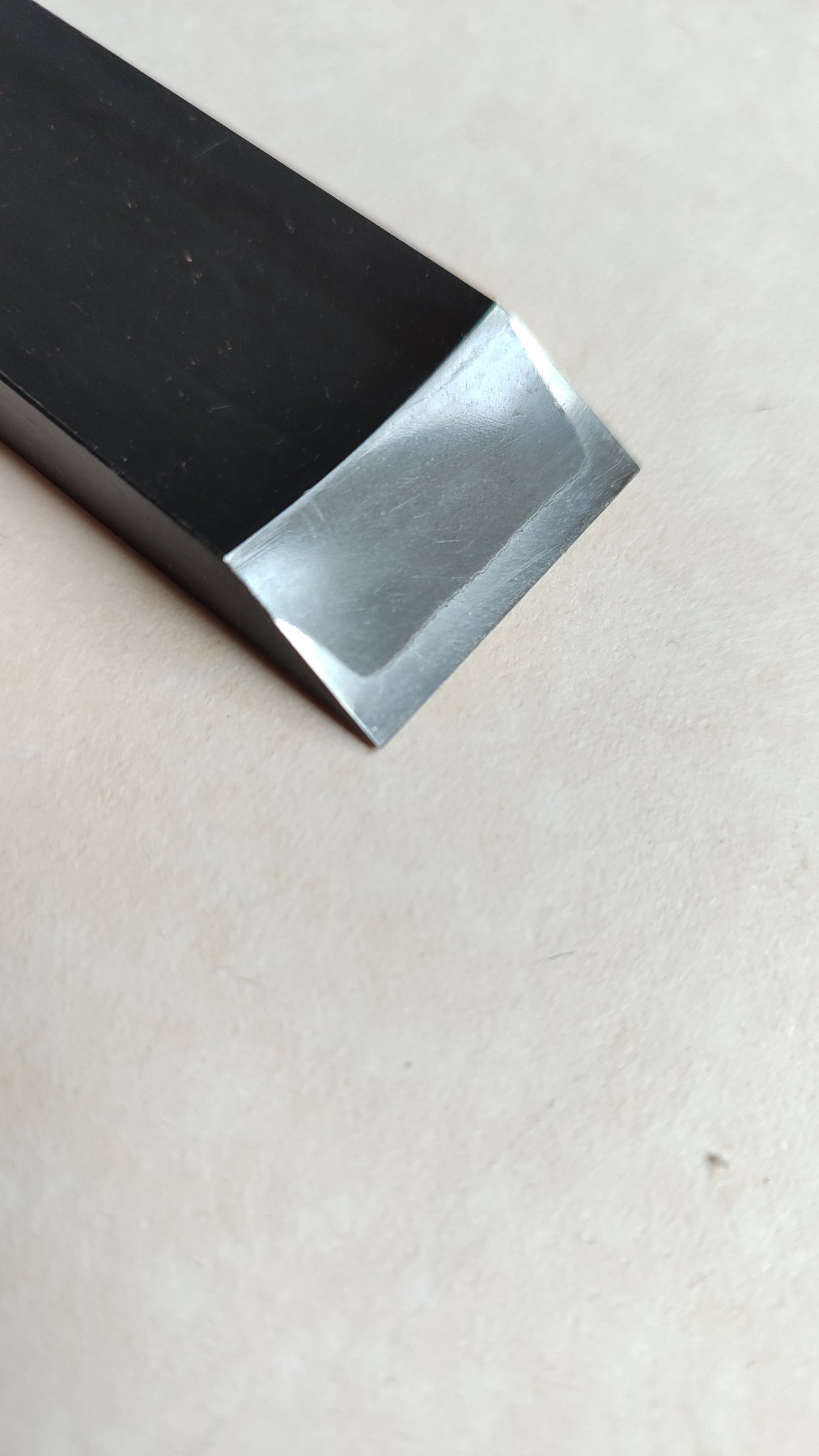 Magnifique ciseau japonais "Tataki Nomi" 30mm "Tasaï"