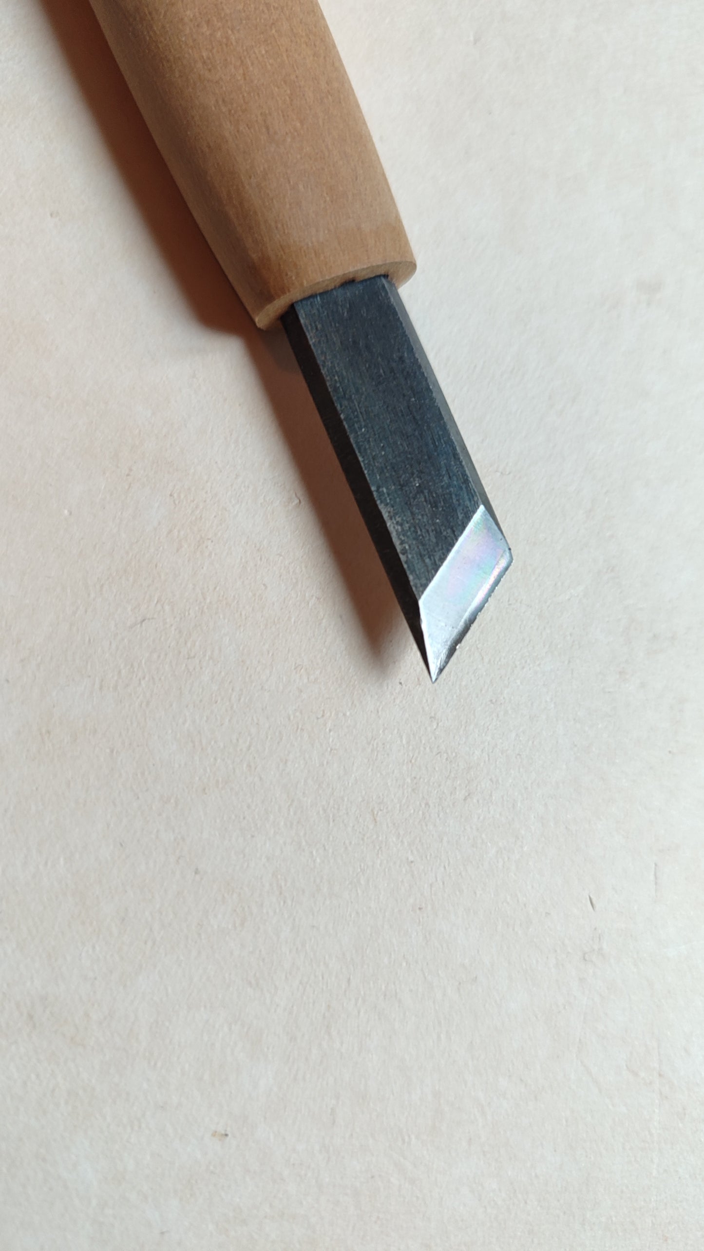 Ciseau japonais Kiridashi de gravure sur bois "Chokokuto" 12mm gaucher