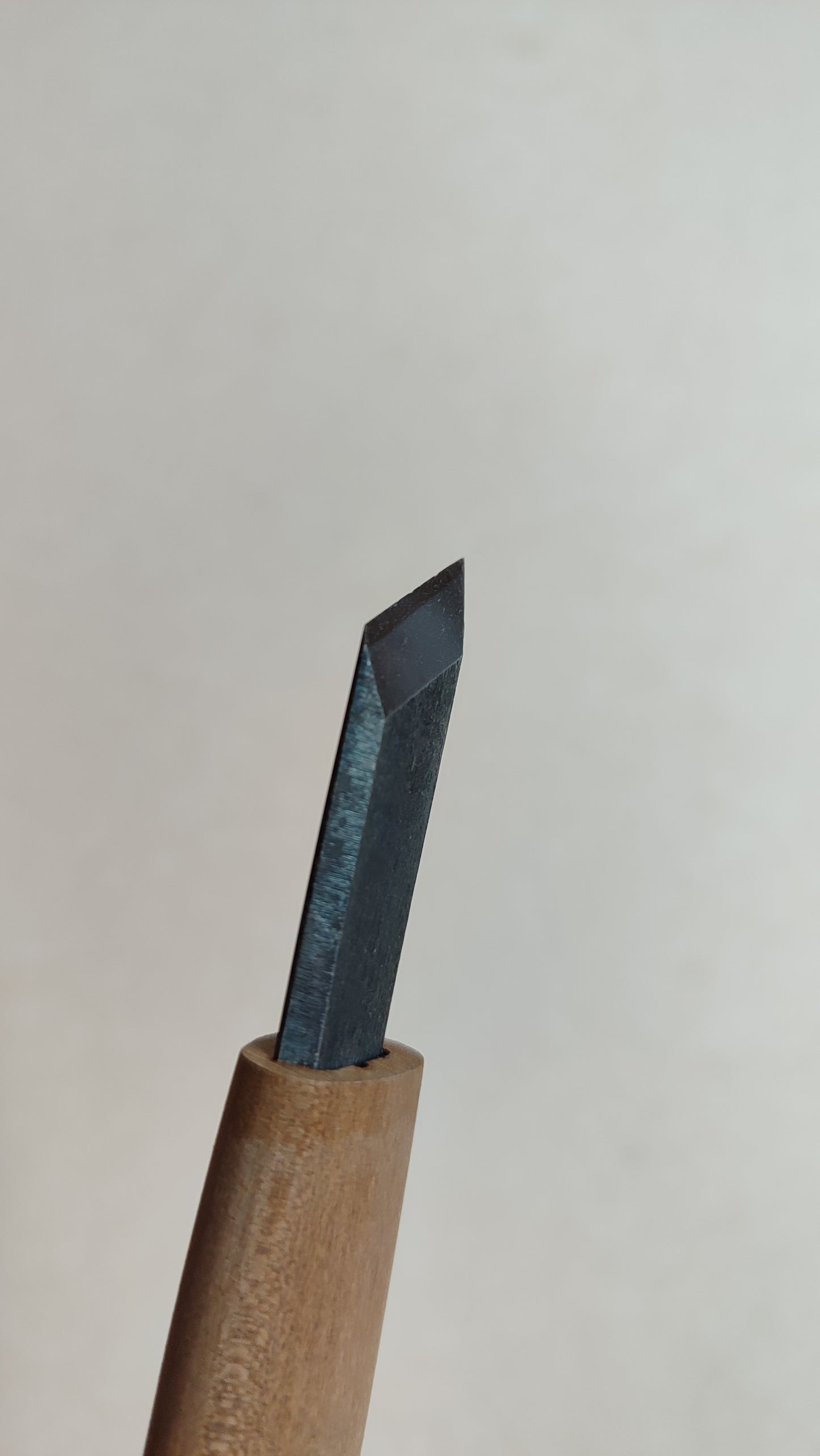 Ciseau japonais Kiridashi de gravure sur bois "Chokokuto" 12mm gaucher