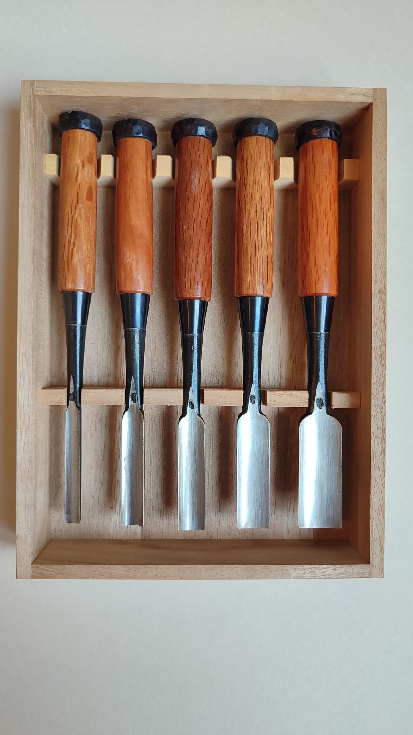 Rare set de gouges japonaises "Uchimaru nomi" 9, 12, 15, 18, 24mm "Etsushin"