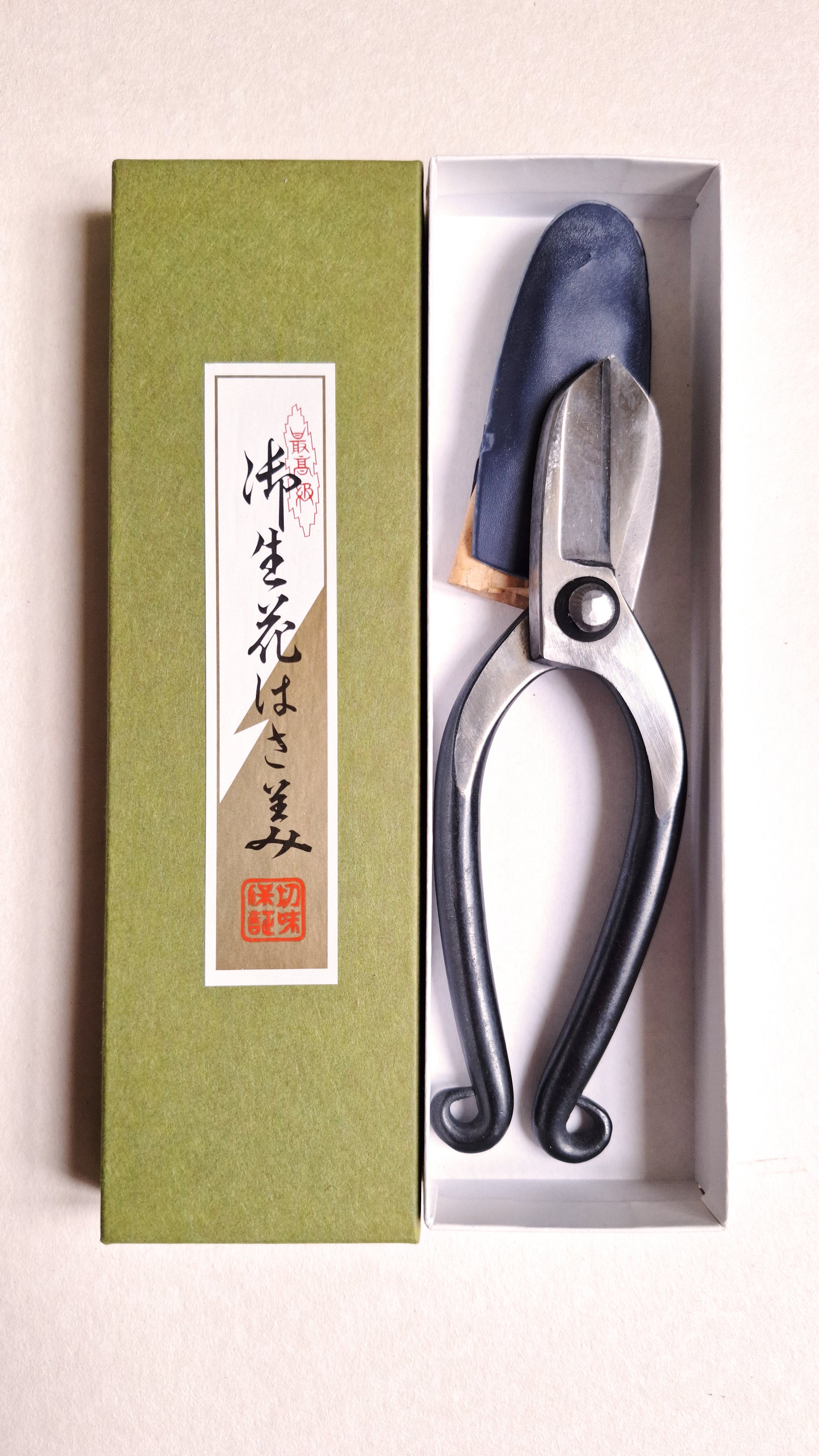 Sécateur pour Ikebana style "Ikenobo" 150mm Hyogo