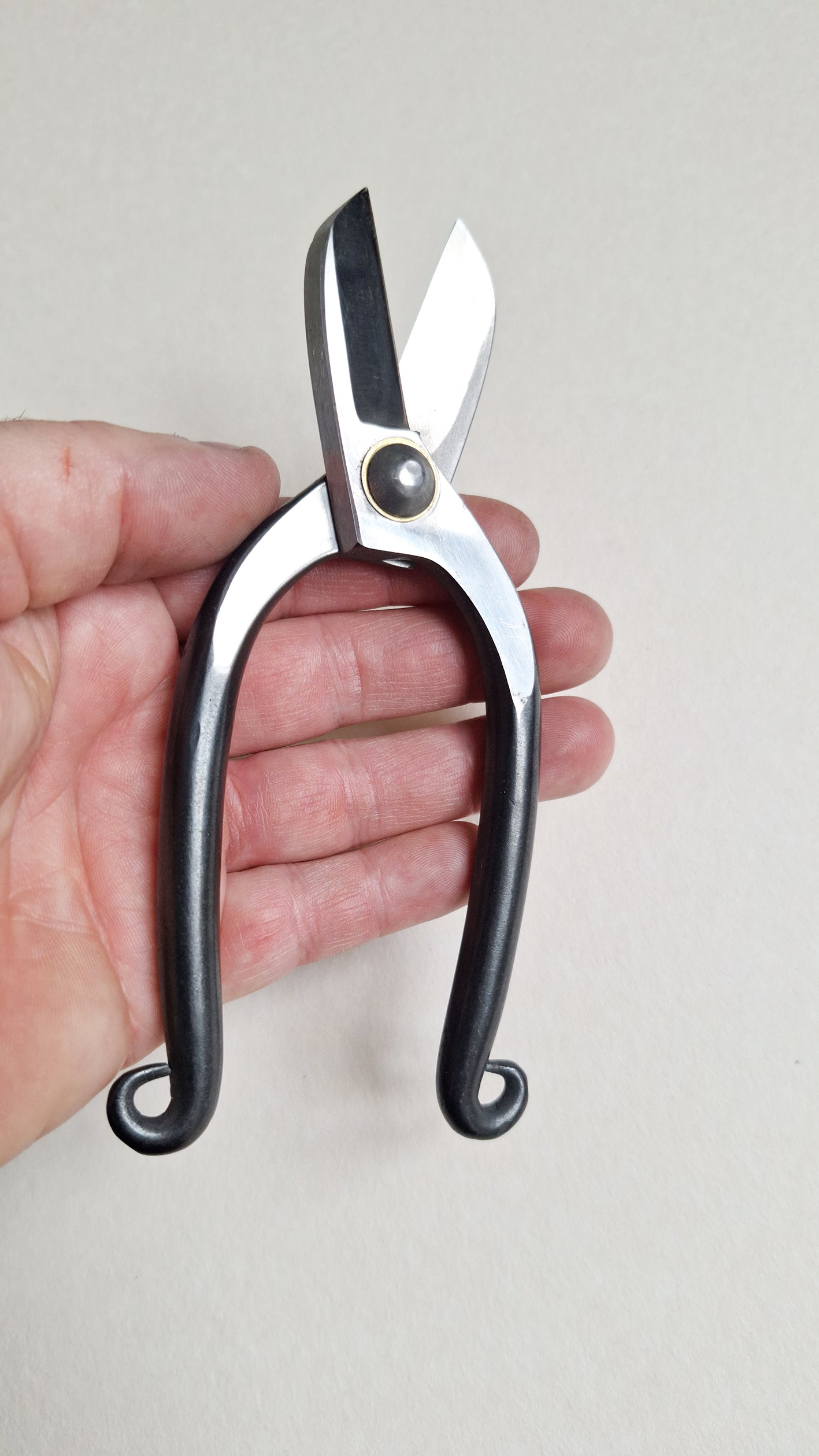 Sécateur pour Ikebana style "Ikenobo" 150mm Hyogo