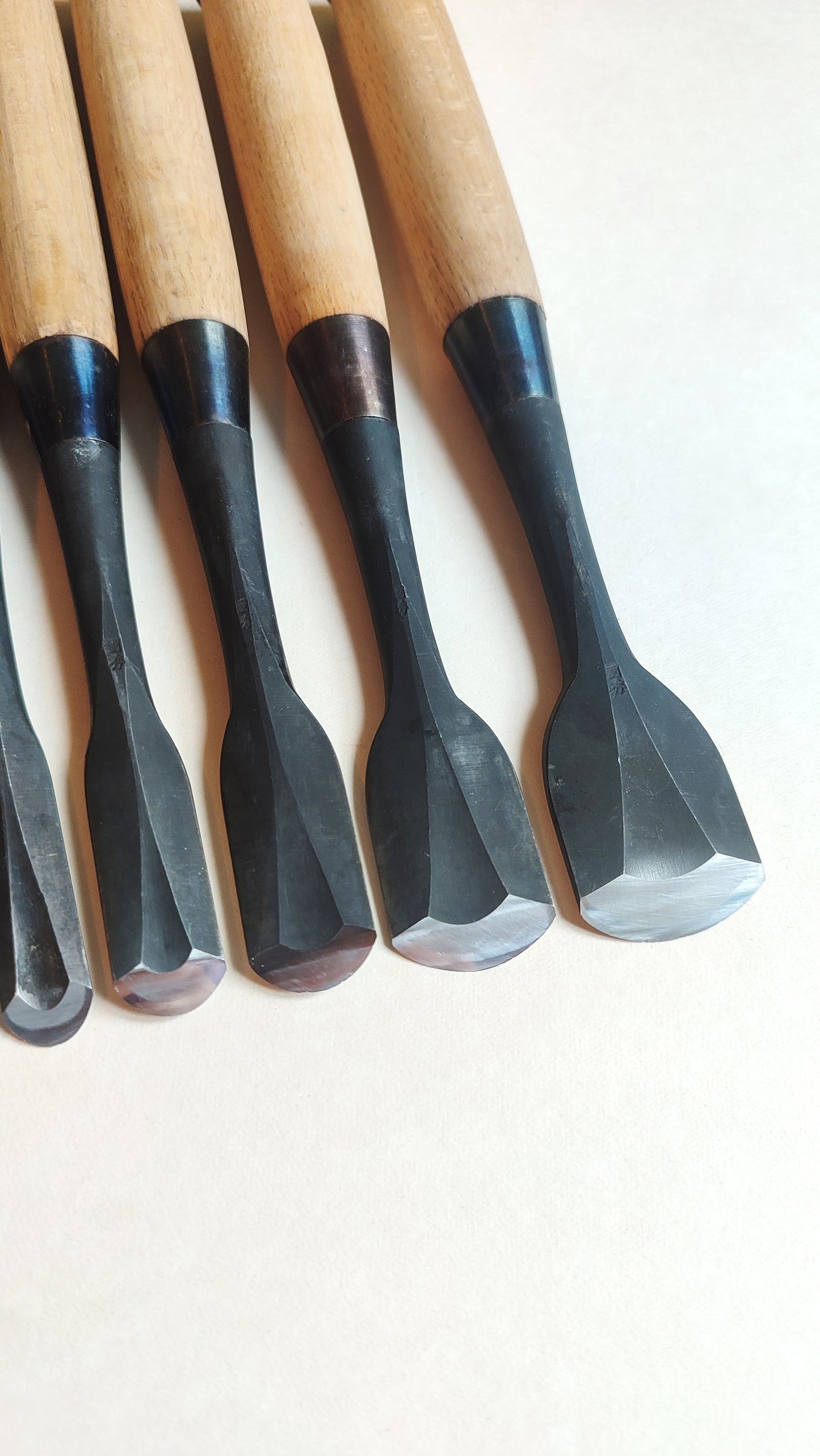 Set de ciseaux de sculpture japonais "Maru nomi" 13 pièces "Kunihide"