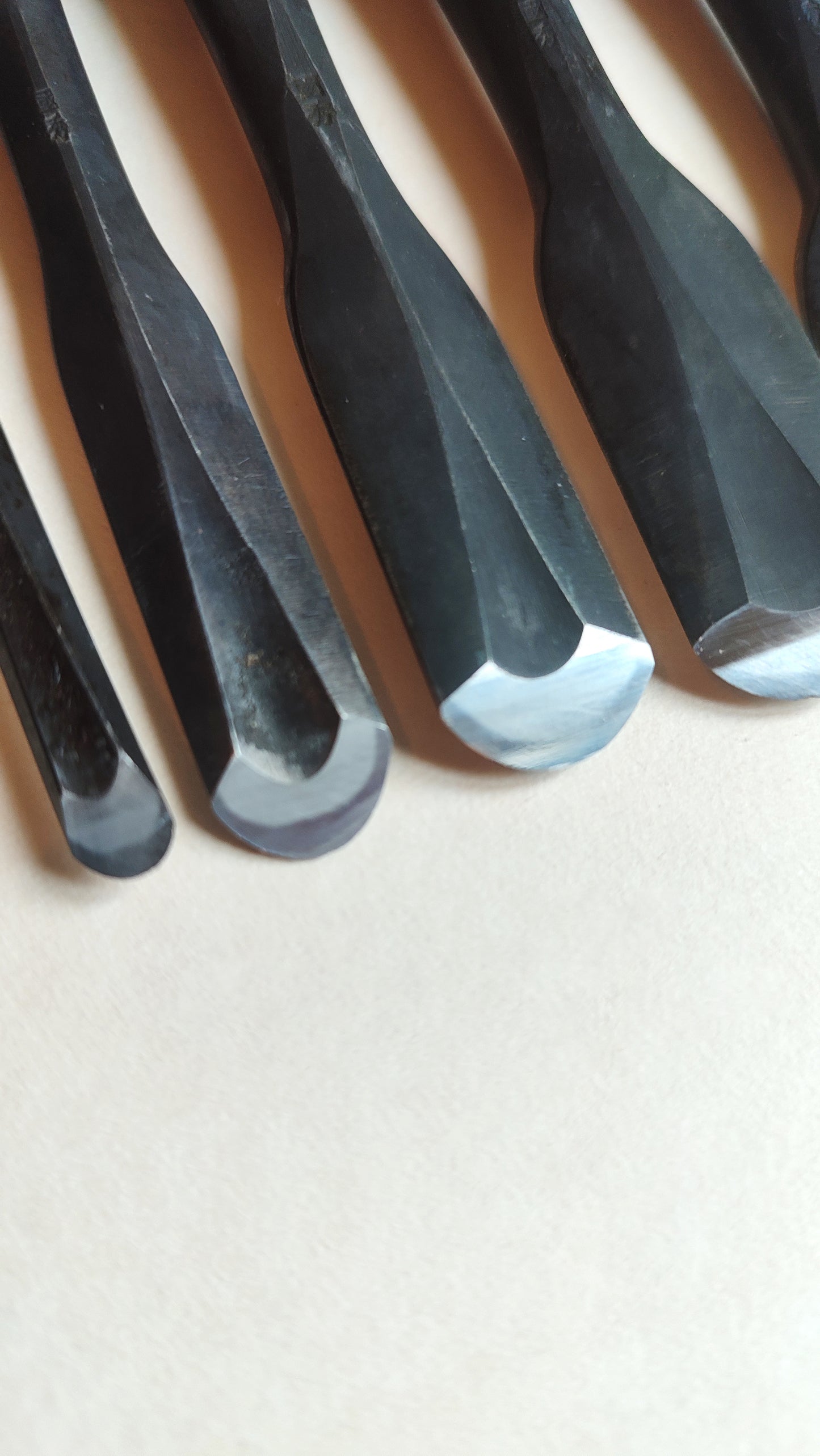 Set de ciseaux de sculpture japonais "Maru nomi" 13 pièces "Kunihide"