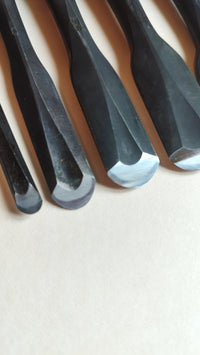Set de ciseaux de sculpture japonais "Maru nomi" 13 pièces "Kunihide"