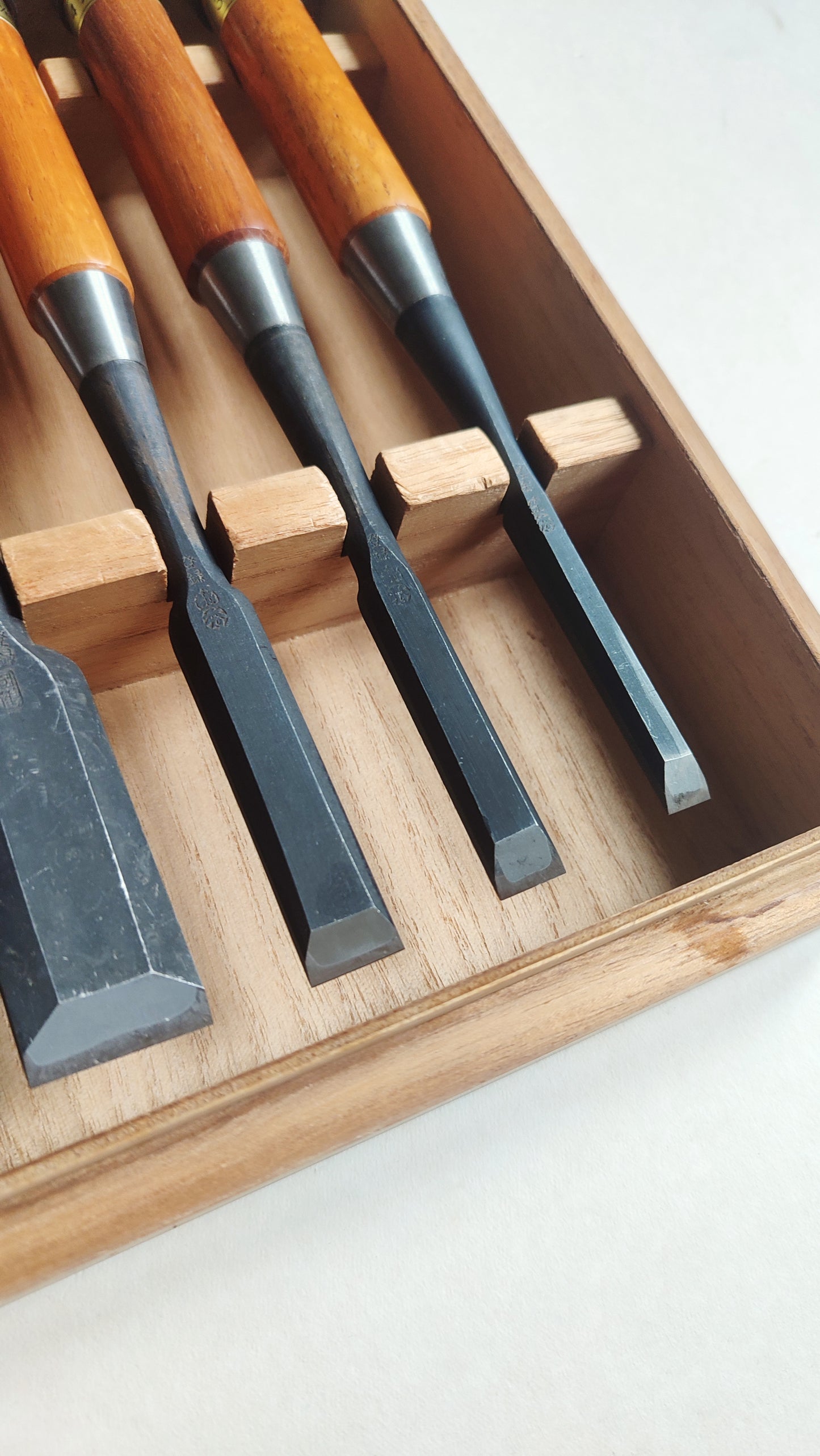 Sextet de Ciseaux Japonais Premium "Oire Nomi" 3,9,15, 24mm "Kunitsuru"