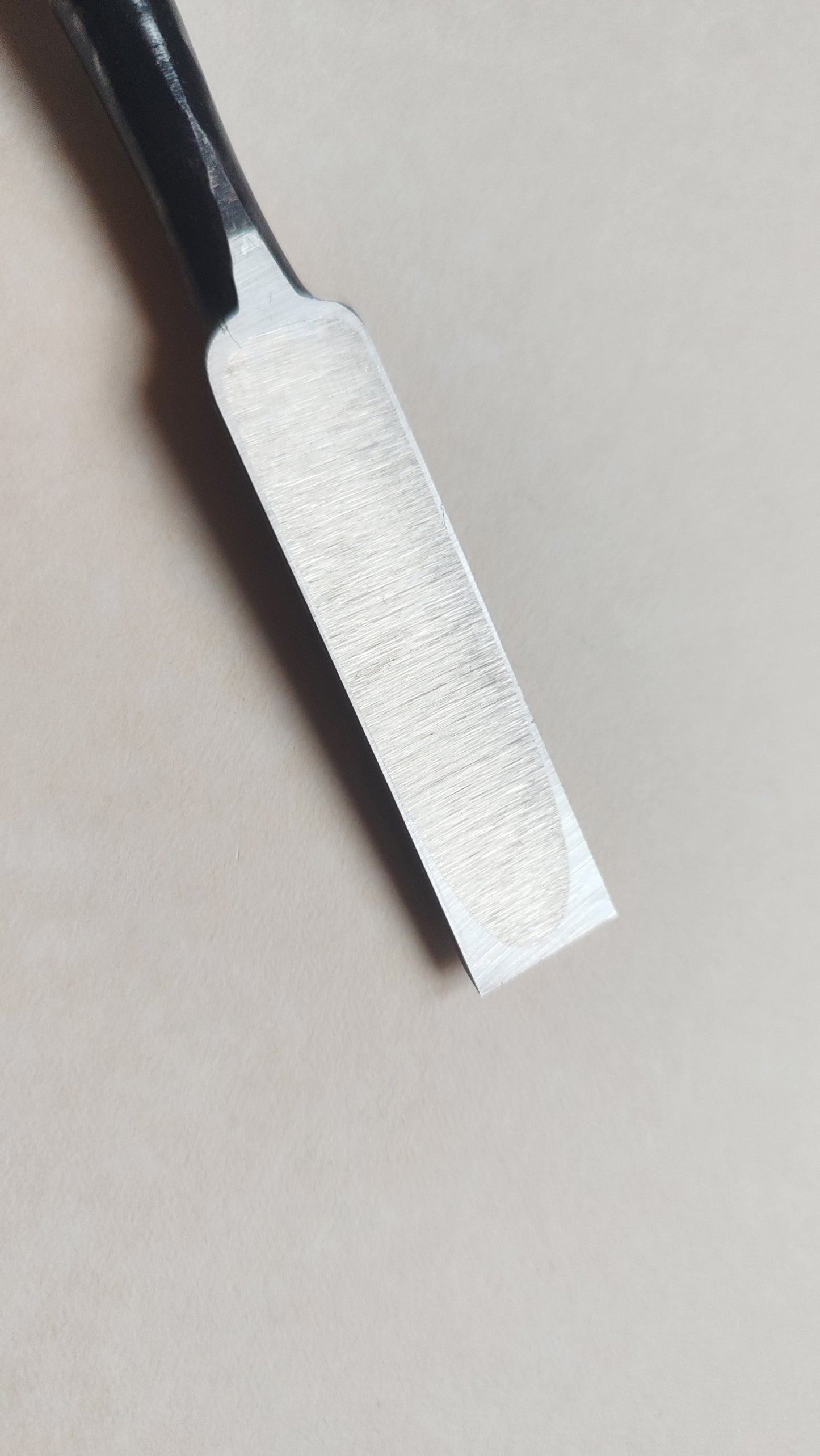 Ciseaux japonais premium "Shinogi Nomi" 15mm "Yasaku"