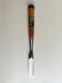 Ciseau Japonais  "Chu Usu Nomi" 24mm "Yasaku"